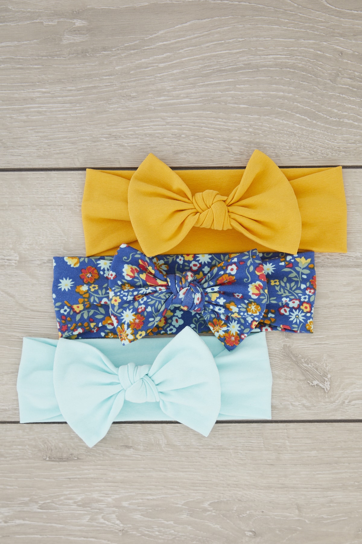 Babygiz El Yapımı Yumuşak Fiyonk Bağlamalı Doğal %100 Pamuklu Penye 3'lü Bebek Çocuk Kız Bandana Seti fotoğrafı 3 (önizleme)