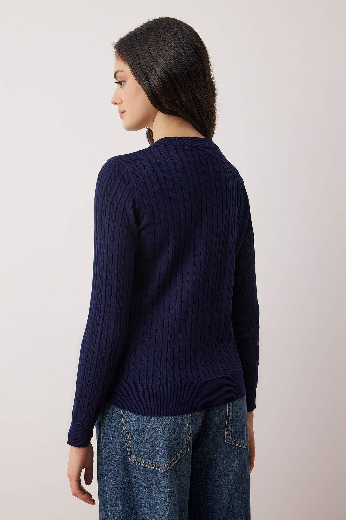 Trendyolmilla  Lacivert At Nakışlı Saç Örgü İnce Triko Hırka TWOAW26HI00289 - Görsel 4