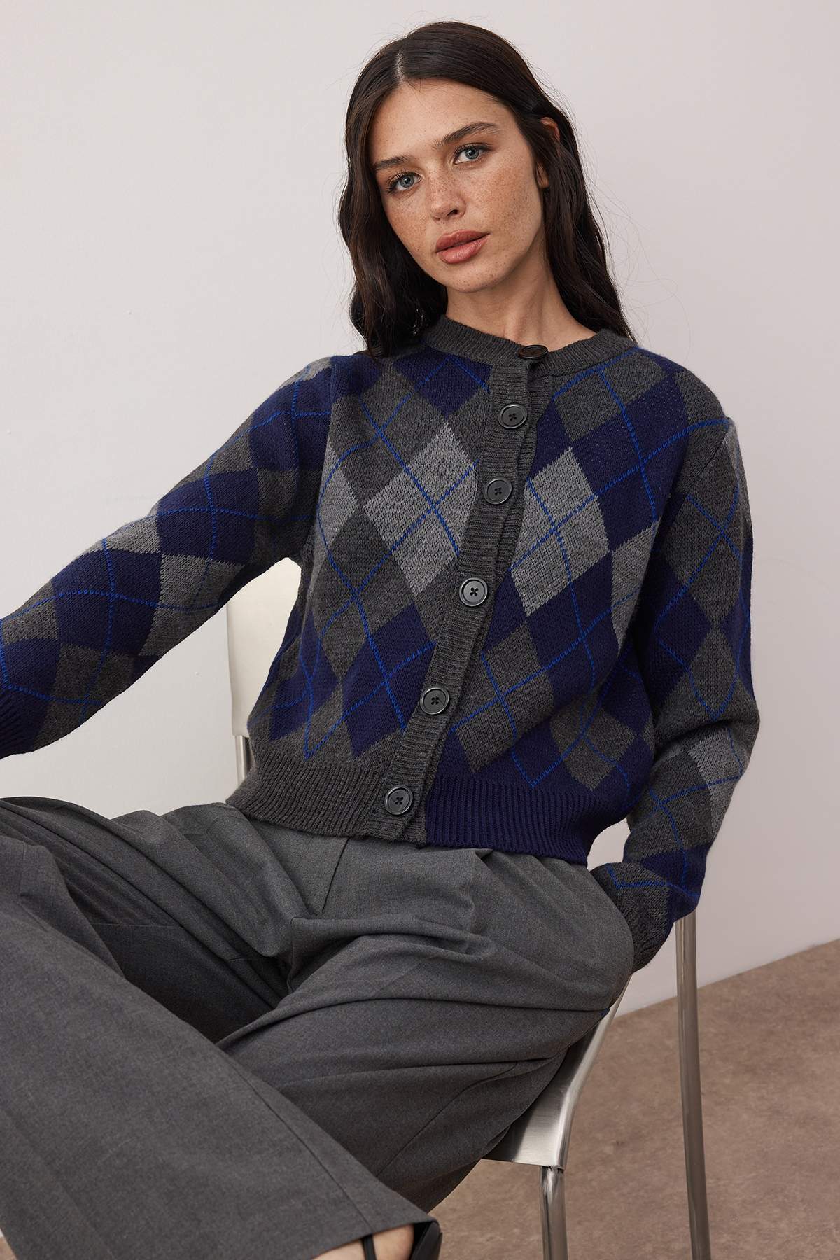 Trendyolmilla  Lacivert Bisiklet Yaka Baklava/Ekose Desenli Triko Hırka TWOAW26HI00234 - Görsel 3