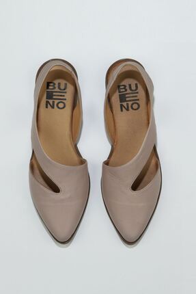 Bueno Shoes Gri Deri Kadın Düz Sandalet 01ws2311