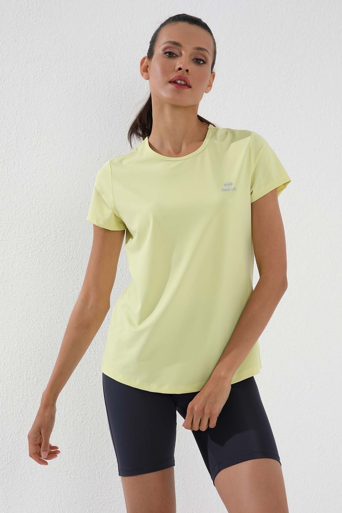 Lemon Basic Short Sleeve Standard Mold O Neck Women's T-Shirt- 97144