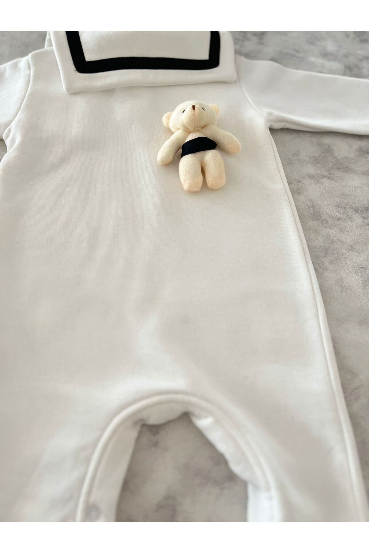 MBK GARDEN Şık Bebek Tulum – Denizci Yaka Ayıcıklı, Geniş Kalıp – MBK GARDEN 3-12 Ay fotoğrafı 7 (önizleme)