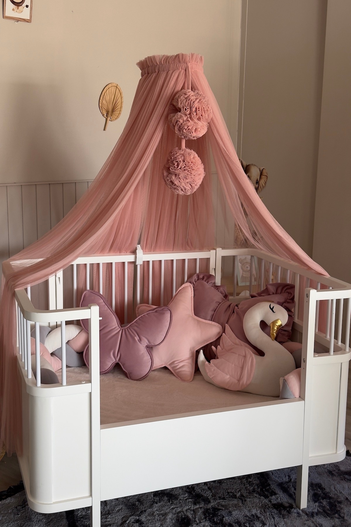 Pastelya Pudra Bebek Beşik Cibinliği Yumuşak Pürüzsüz Tül Sineklik Aparatlı Cibinlik fotoğrafı 4 (önizleme)