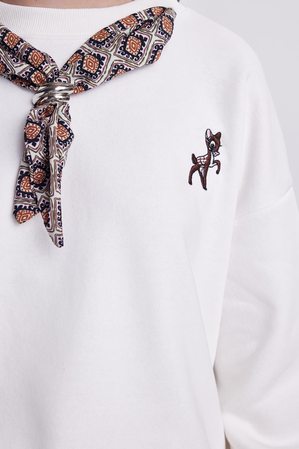 Tudors  Kadın Oversize Geniş Kesim Pamuklu Fular Detaylı Bisiklet Yaka Beyaz Sweatshirt - Görsel 3