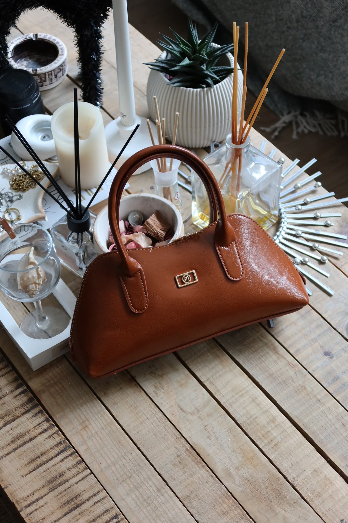 Women's Tan Handle Shoulder Bag with Strap