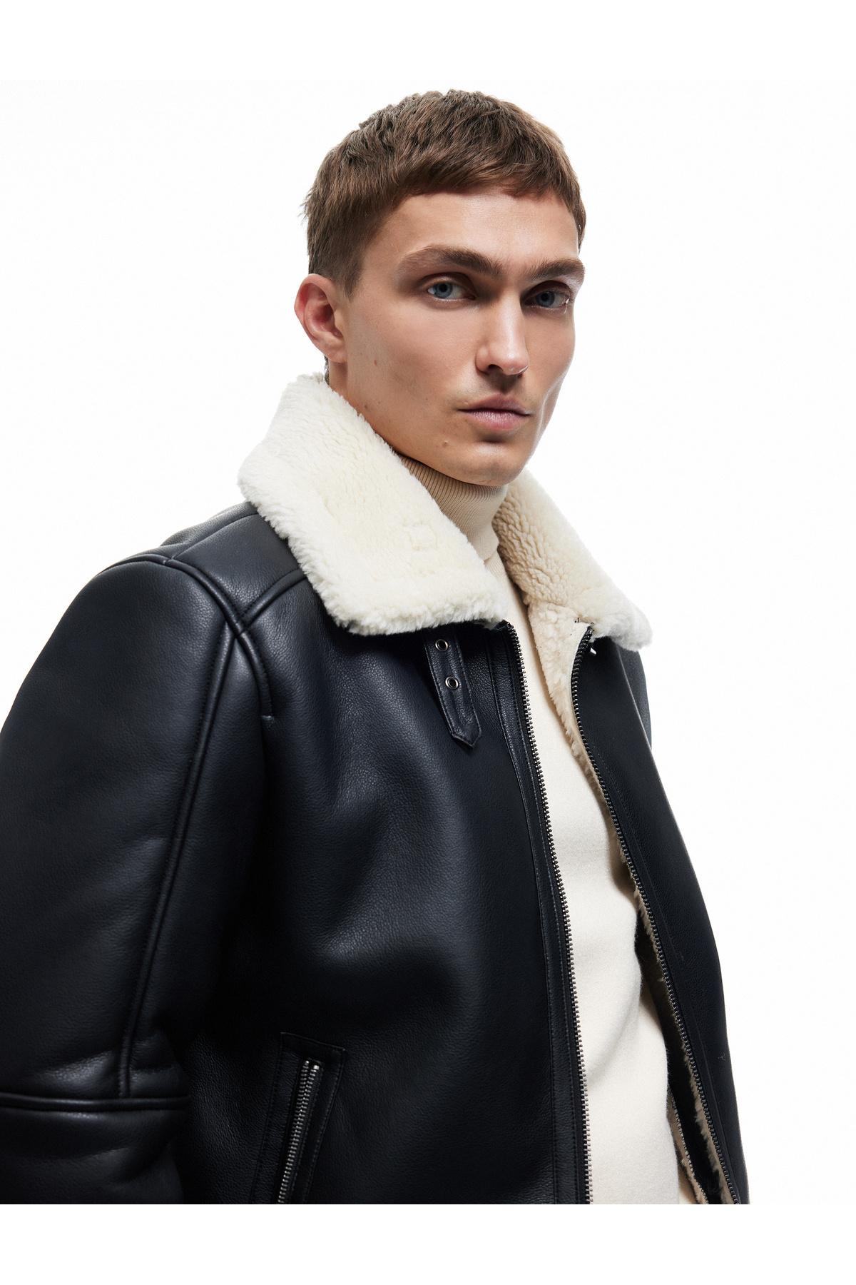 Koton Uzun Kollu Cep Detaylı Fermuarlı Peluş Yaka Suni Deri Ceket