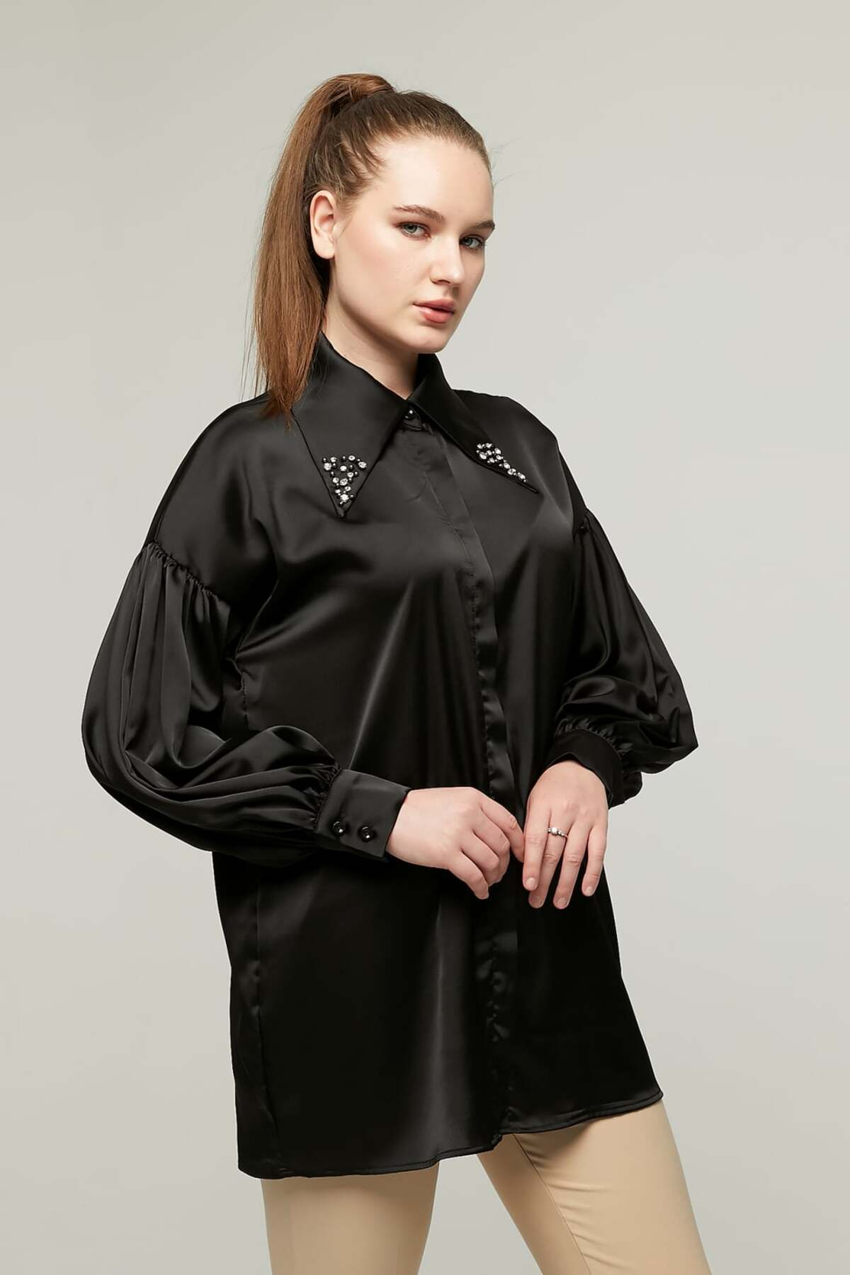 Milamia  Kadın Yakası Taşlı Saten Gömlek - Görsel 3