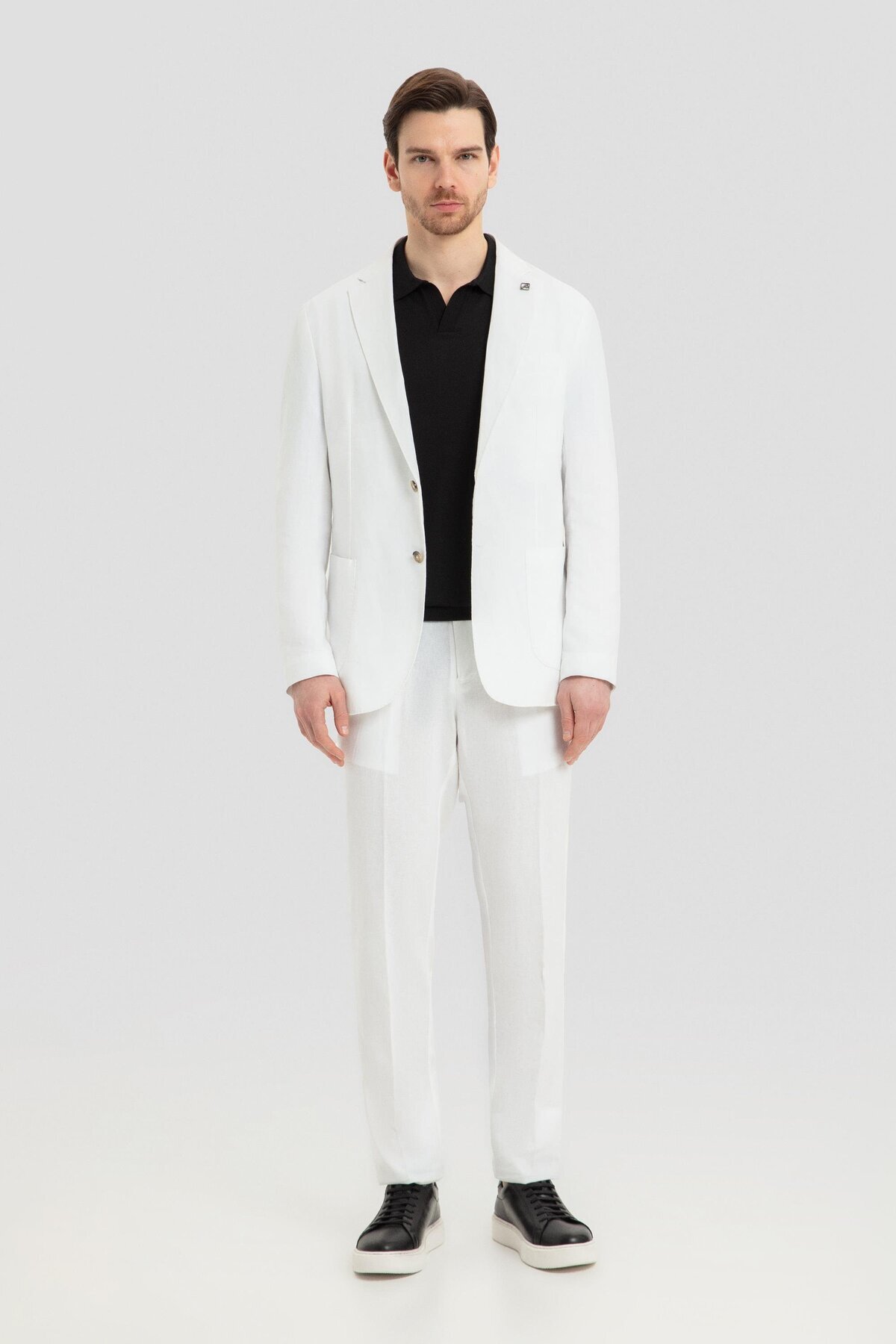 Sabri Özel sabri-ozel-beyaz-keten-erkek-takım