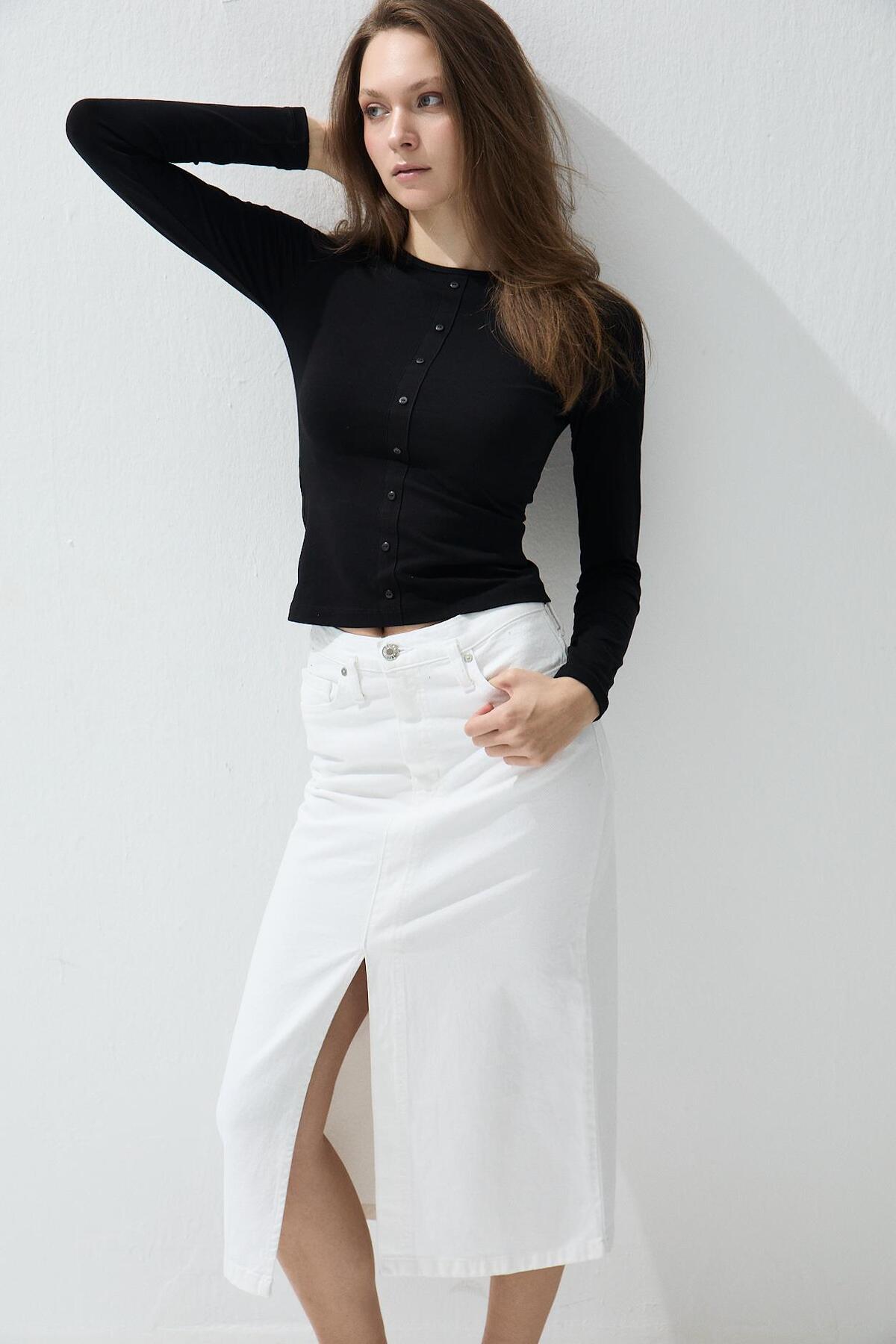 TUBİA Women's Black Color Front Button Detailed Long Sleeve Basic
