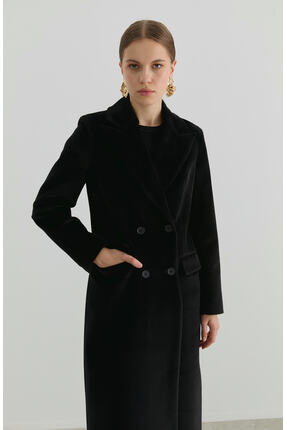 Fatma Atasoy Maksi Tay Tüyü Siyah Ceket Kaban