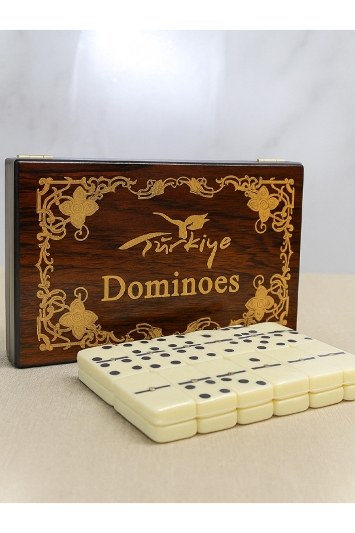 moryconcept Ahşap Kutulu Domino Seti – Şık Tasarım | 20x12 cm | Dayanıklı Taşlar | Hediyelik Oyun Seti