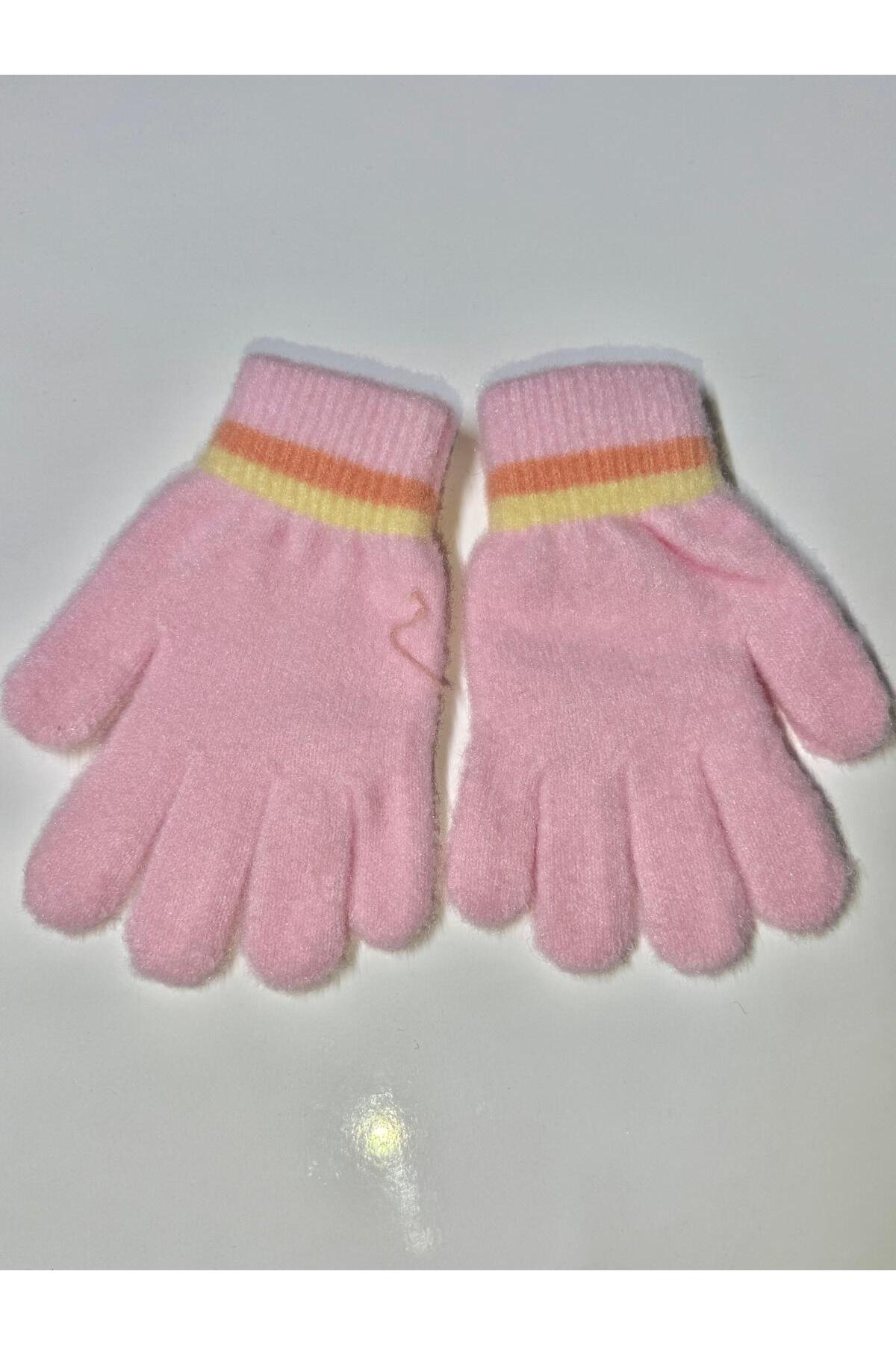 JHTshop kız çocuk Örme Jakarlı Sıcak Beş Parmak Eldiven Sevimli kucaklama Ayı nakışlı 4-8 yaş fotoğrafı 3 (önizleme)