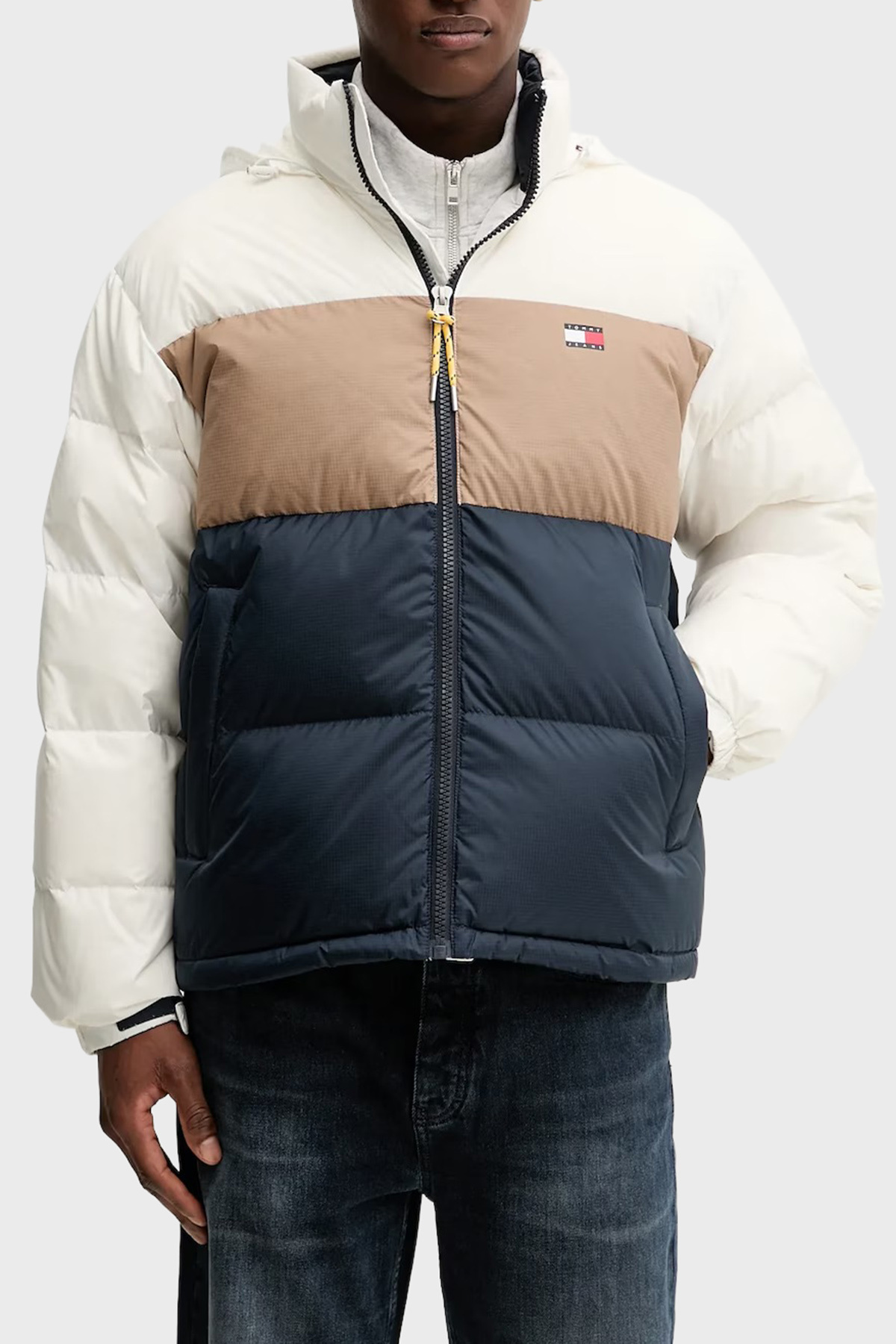 تامی جینز کاپشن مردانه کلاه‌دار یقه ایستاده با طرح لوگو و سایز معمولی، مدل DM0DM22117 YBL