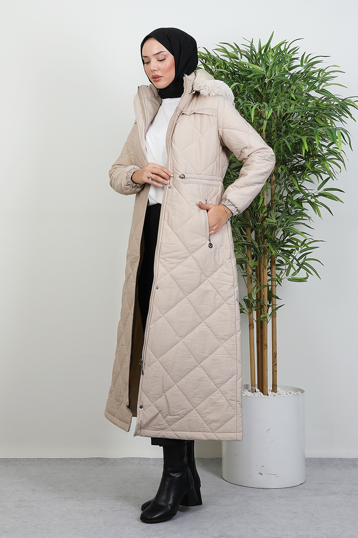 Lamia Giyim  Aysema Kürklü Şişme Mont Açık Pudra - Görsel 3