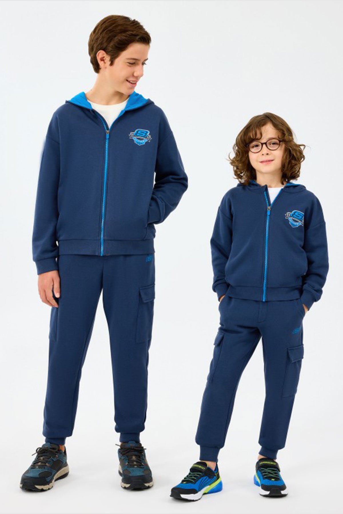 شلوار گرمکنمردانهSKECHERSآبی سرمه‌ای