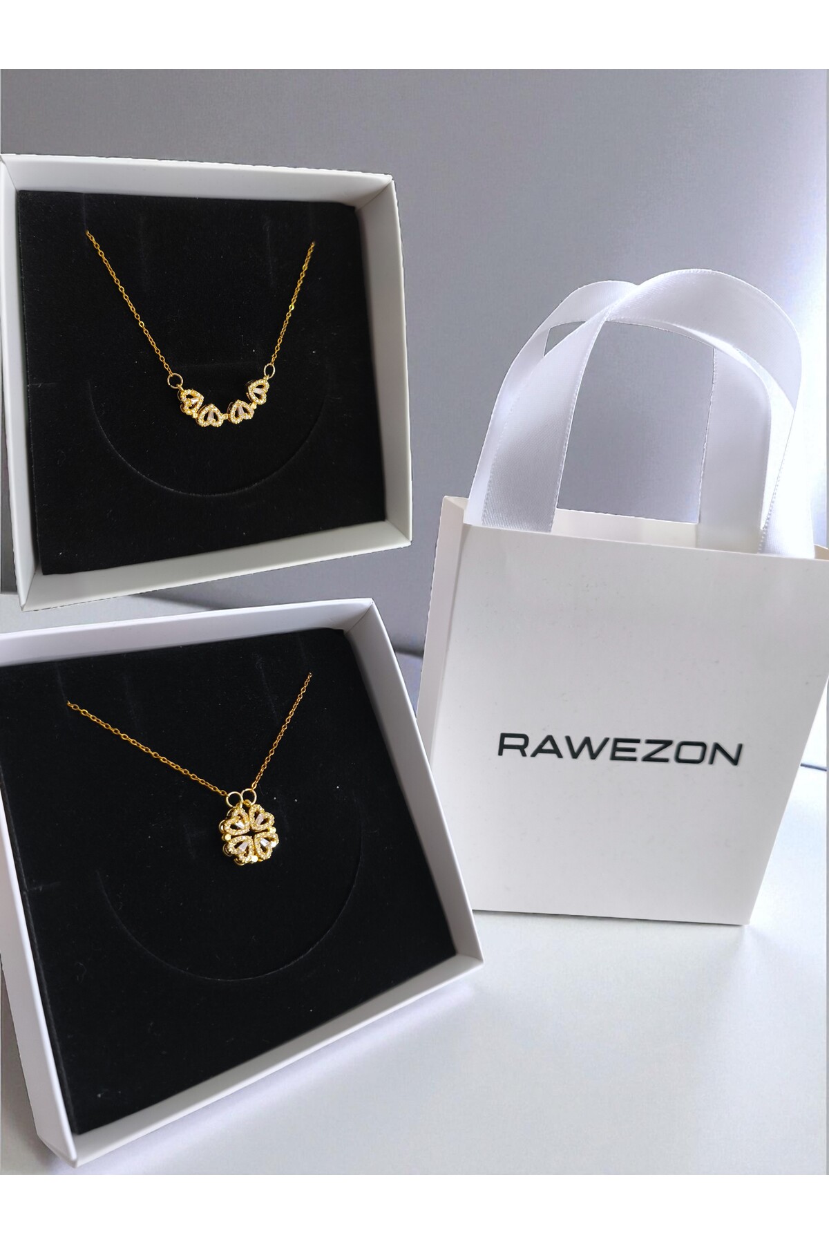 RAWEZON Kutulu ve Çantalı Gold Renk Mıknatıslı Açılabilir Yonca Kolye -Sevgiliye Hediye Doğum Günü Arkadaşa fotoğrafı 5 (önizleme)
