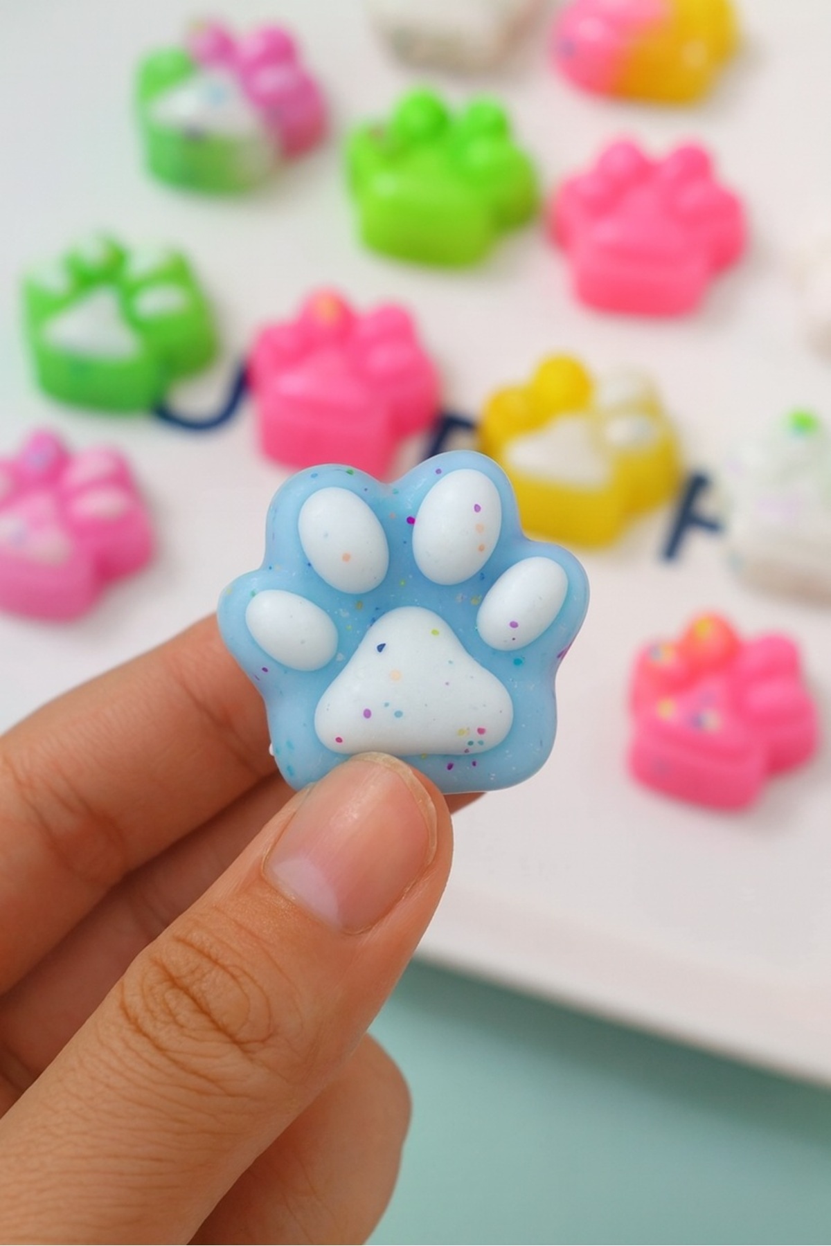 keyfisepet en keyifli sepet 1 Adet Mini Kedi Patisi-Yapışabilen Sukuşi - Squishy Pati- Muhteşem Hisli Pati -3 cm Stres Oyuncak