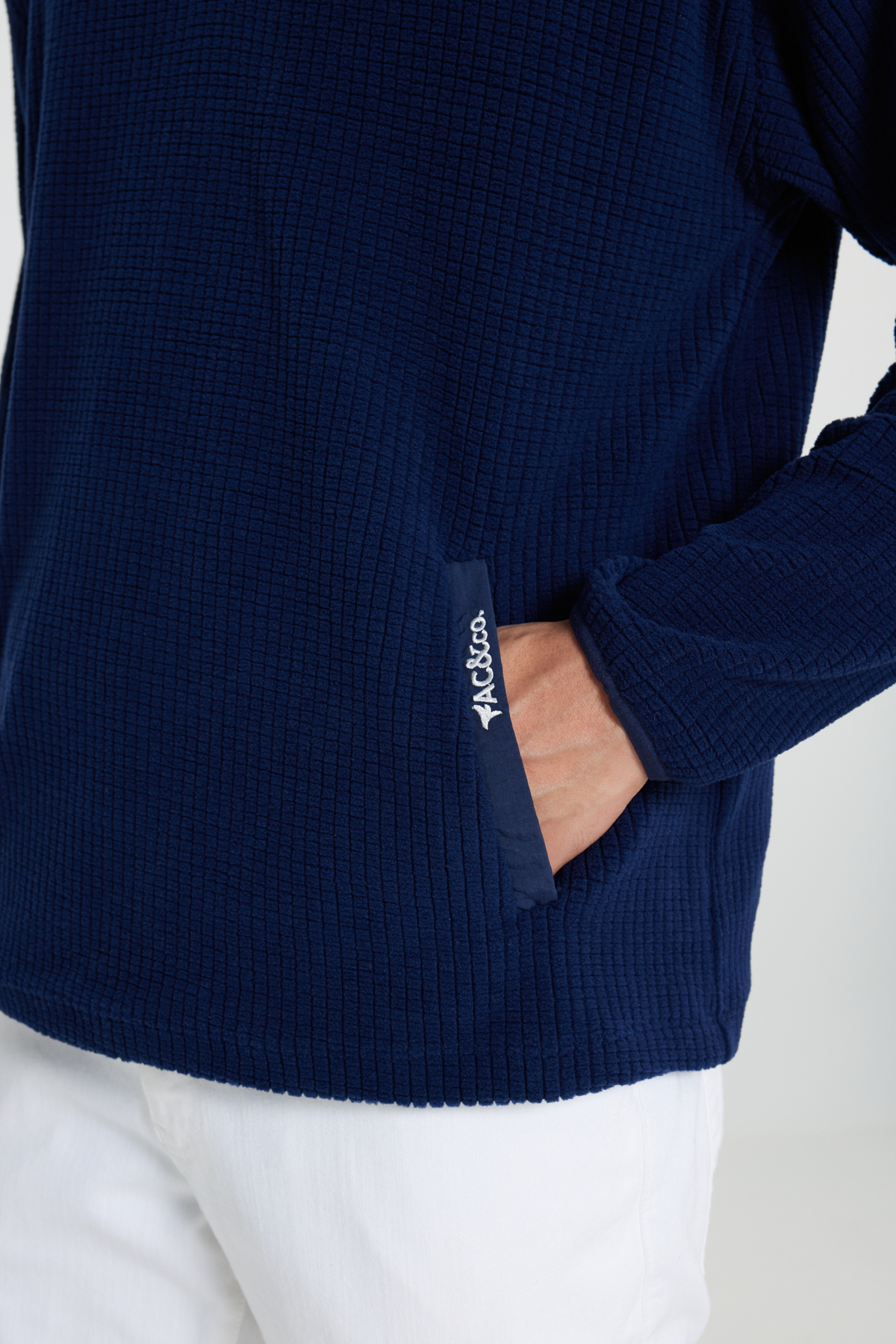 Lacivert Loose Fit Dik Bato Yaka Jakarlı Yumuşak Tuşeli Polar Sweatshirt — سرمه‌ای TY5224100028 — تصویر 5 از 6