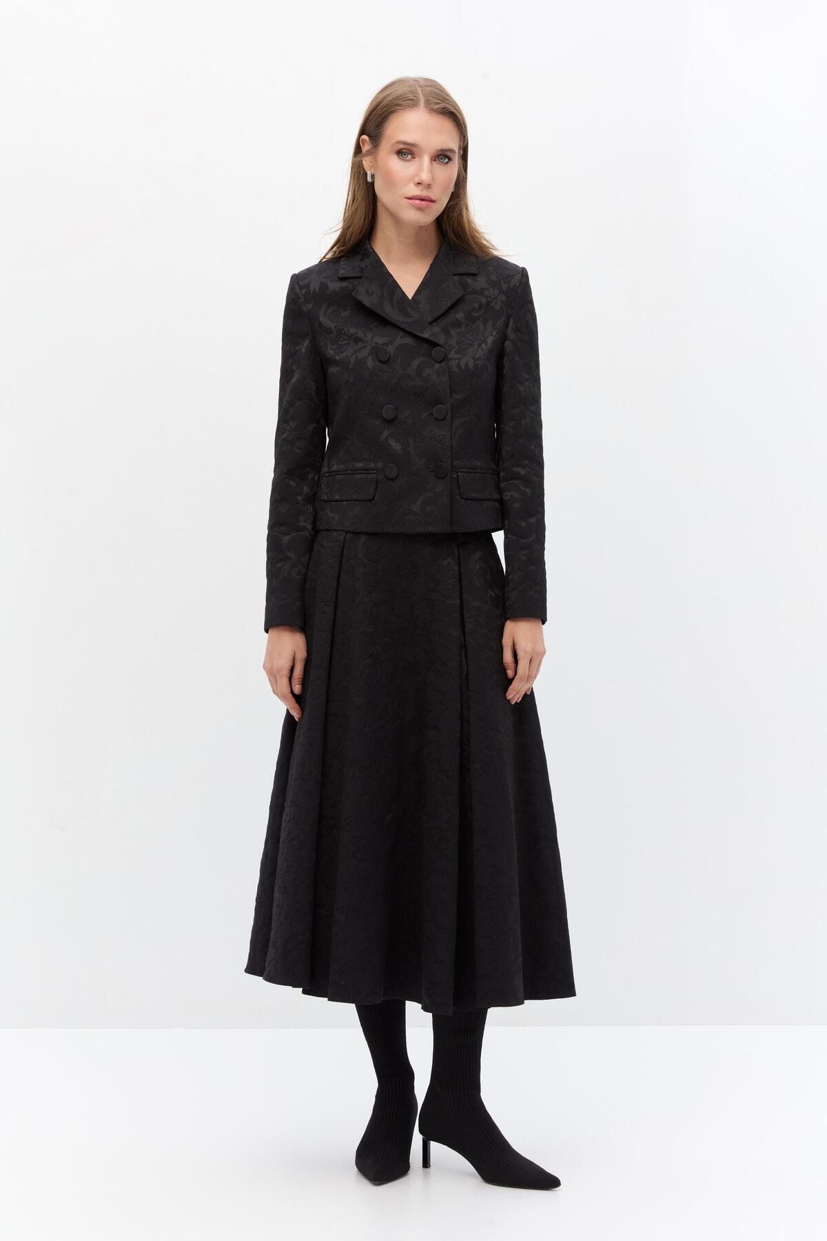 Shn Desenli jakar etekli takım