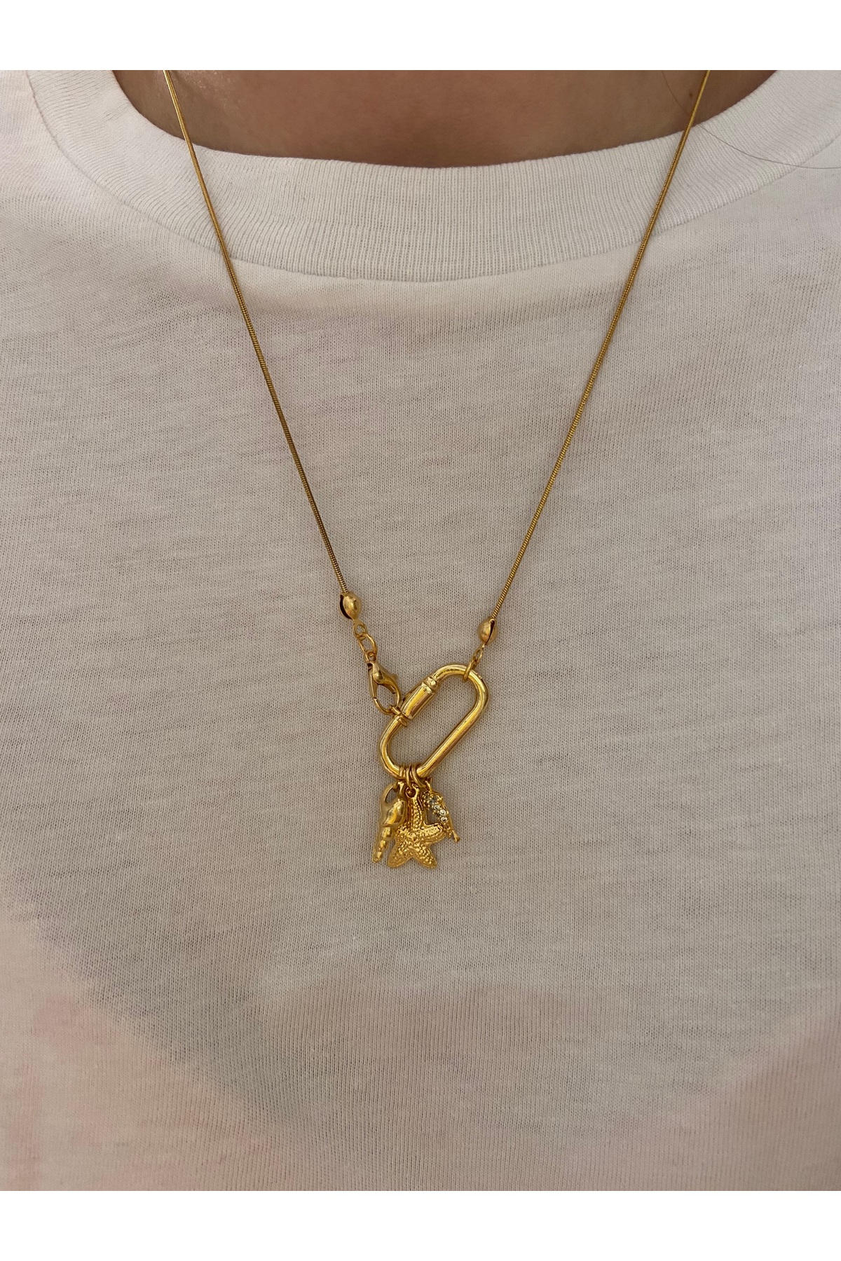 Balık, Yıldız ve Deniz Kabuğu Charm Çelik Zincirli Gold Kadın Kolye (45 cm) – Sevgililer Günü Özel - Detay Görseli 1