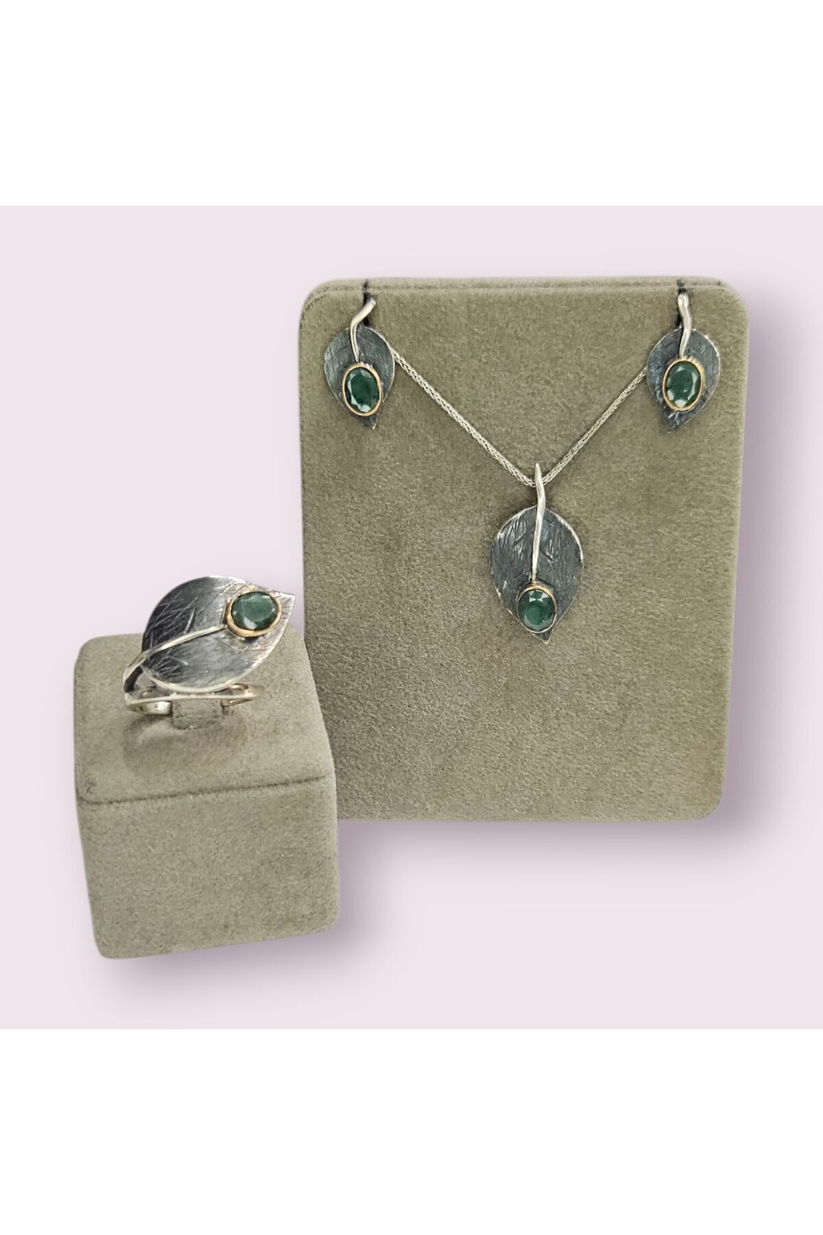 Sln Gümüş Zümrüt Taşlı Yaprak Form Tasarım Gümüş Set