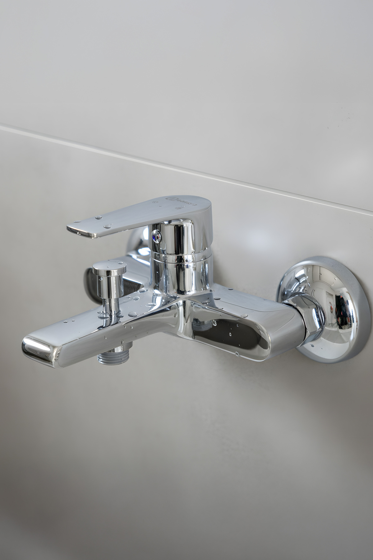 DECORDEM Banora Rauline, Krom Banyo Bataryası, Paslanmaz Pirinç Gövde, Su Tasarruflu Duvar Tipi Musluk