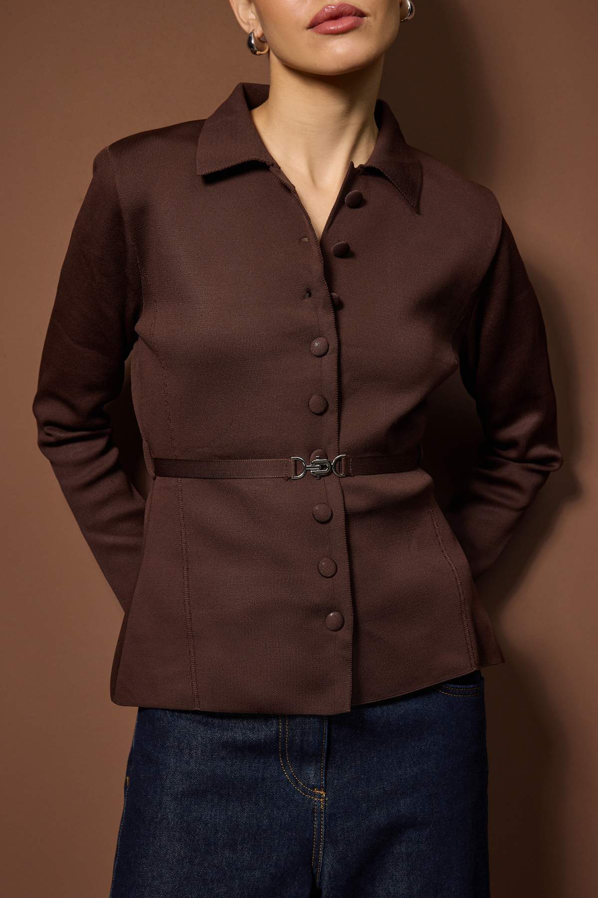 Trendyolmilla  Özel Koleksiyon Kahverengi Kemerli Polo Yaka Triko Hırka TWOAW26HI00131 - Görsel 3