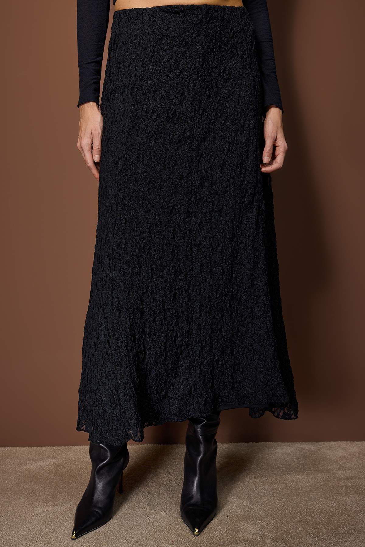 Trendyolmilla  Siyah Astarlı Dantel Kumaş Örme Etek TCTAW26EE00017 - Görsel 3