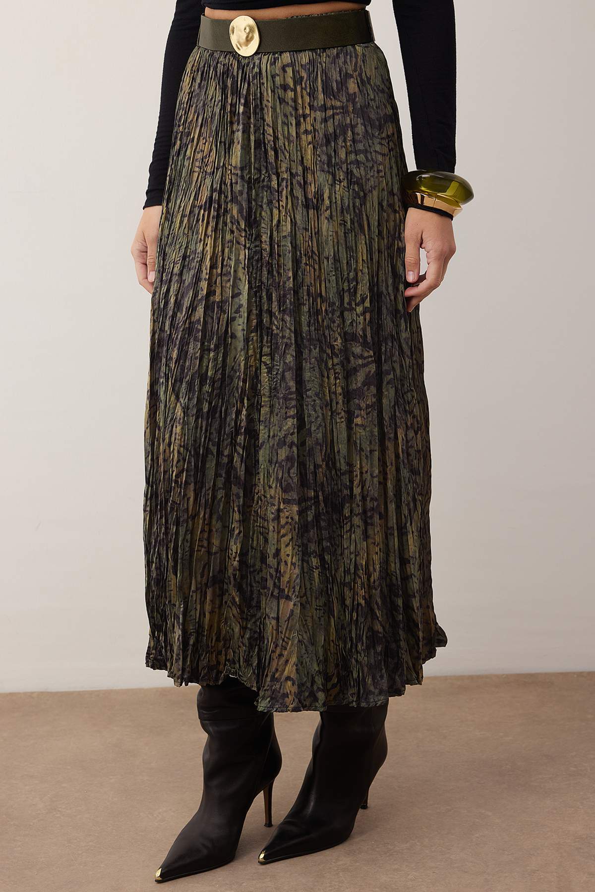 Trendyolmilla  Çok Renkli Animal Desenli Kemerli Midi Dokuma Saten Piliseli Etek TWOAW26ET00167 - Görsel 3