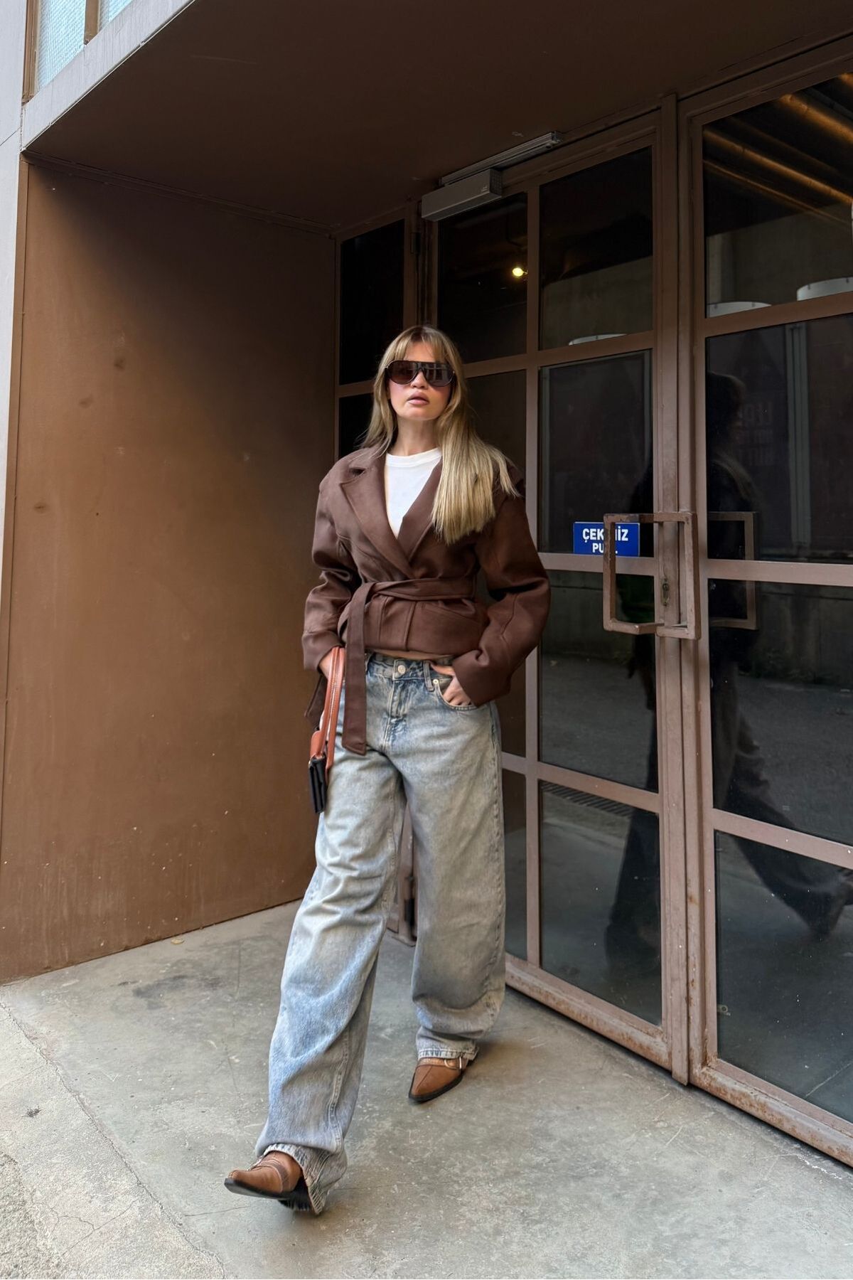 bases.  Baggy Fit Barrel Jean - Görsel 4