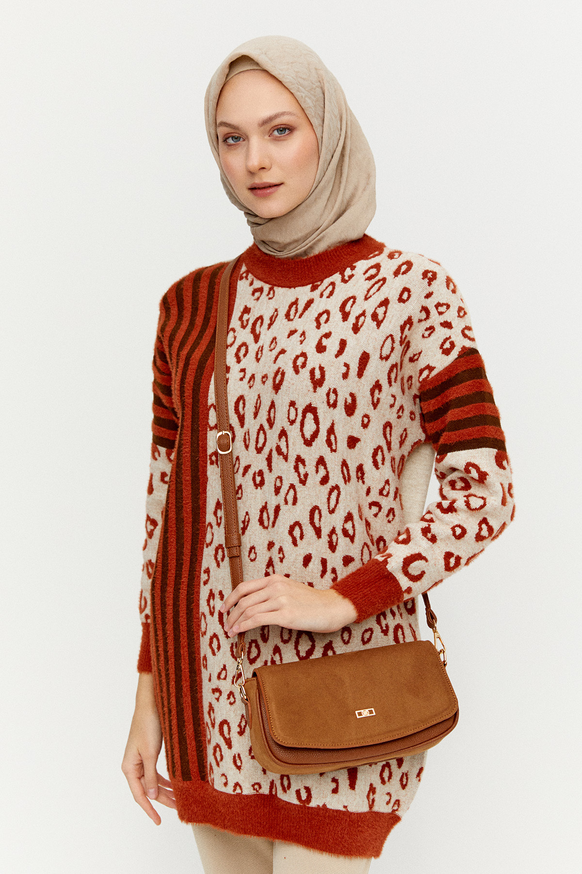 کیف دستی تک محفظه‌ای با بند چرمی Setrms