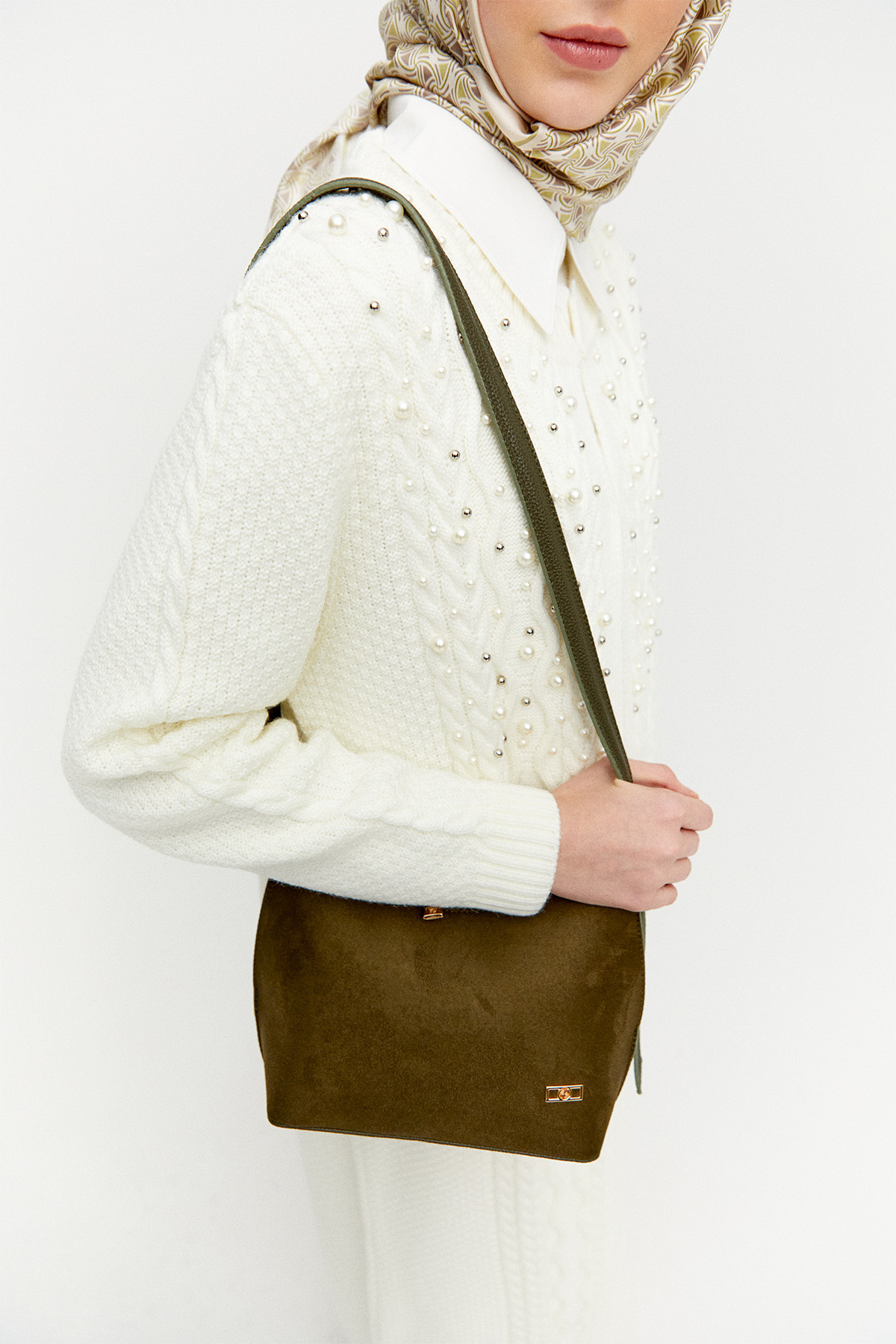 کیف دوشی طرح بیضی از جنس جیر Setrms