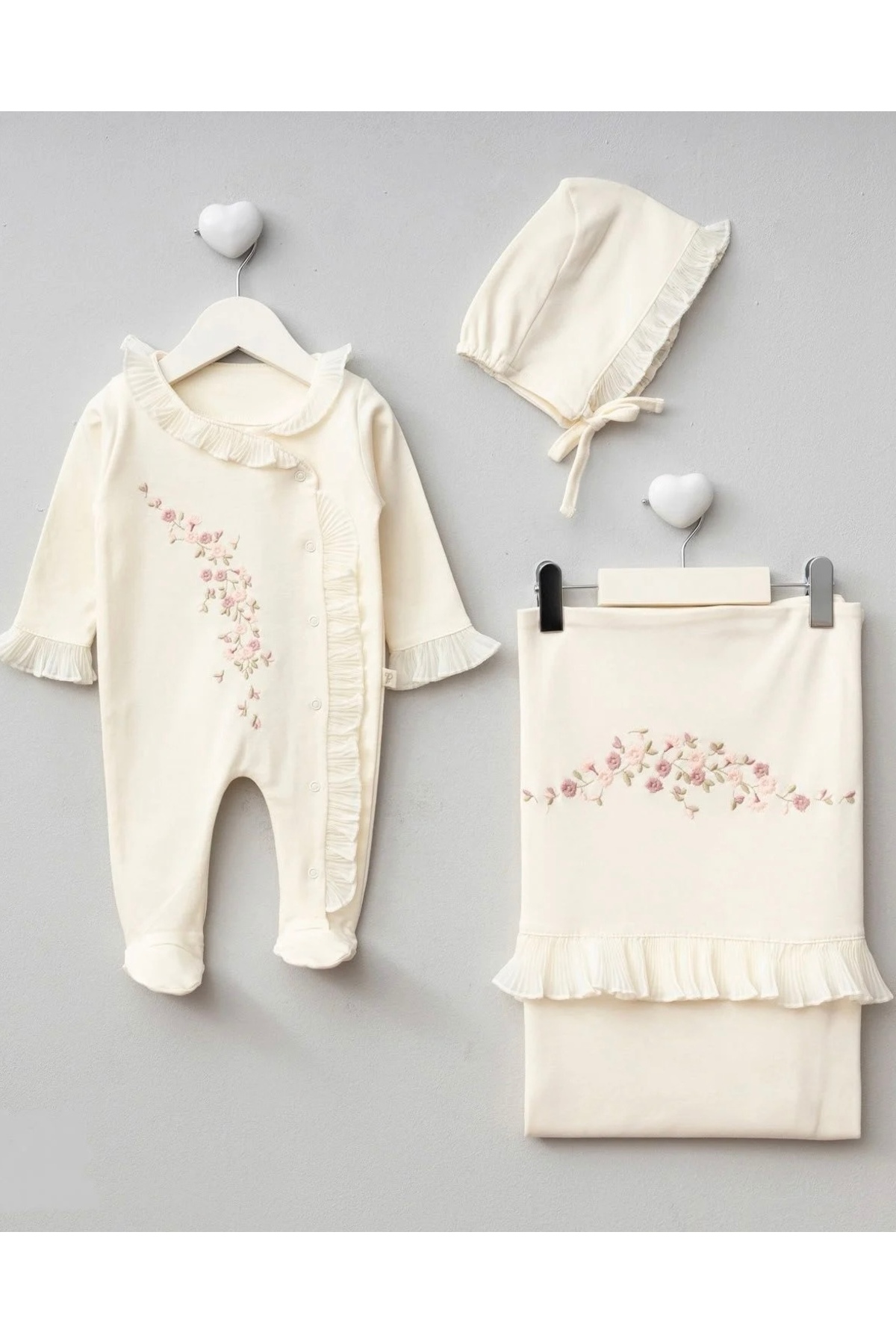 Mert Baby Çiçek Nakışlı Dantel Detaylı 3'lü Organik Hastane Çıkış Seti Natural %100 Pamuk Yenidoğan Kız Bebek fotoğrafı 2 (önizleme)