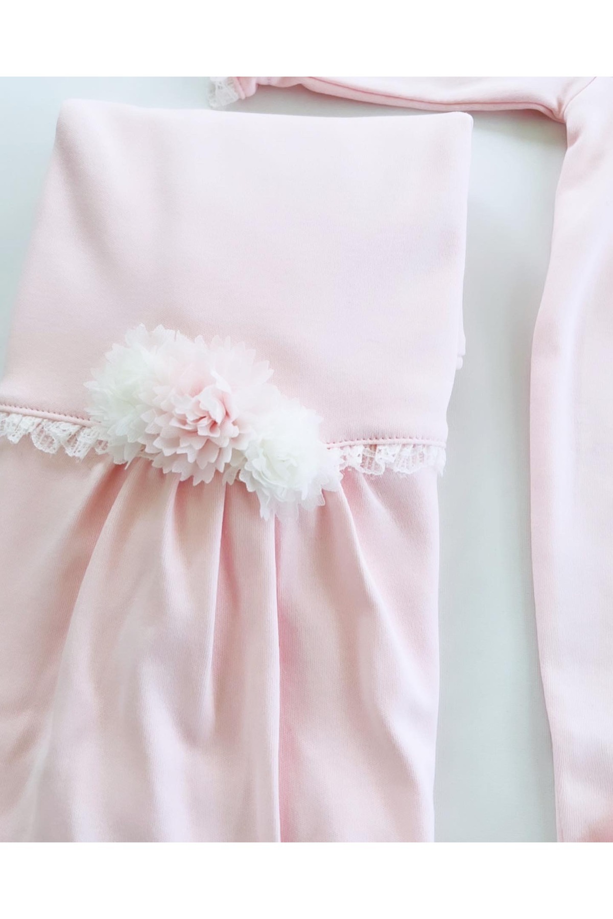 Mert Baby Mathilda 10'lu Organik Hastane Çıkış Seti Pembe %100 Pamuk Yenidoğan Kız Bebek fotoğrafı 3 (önizleme)