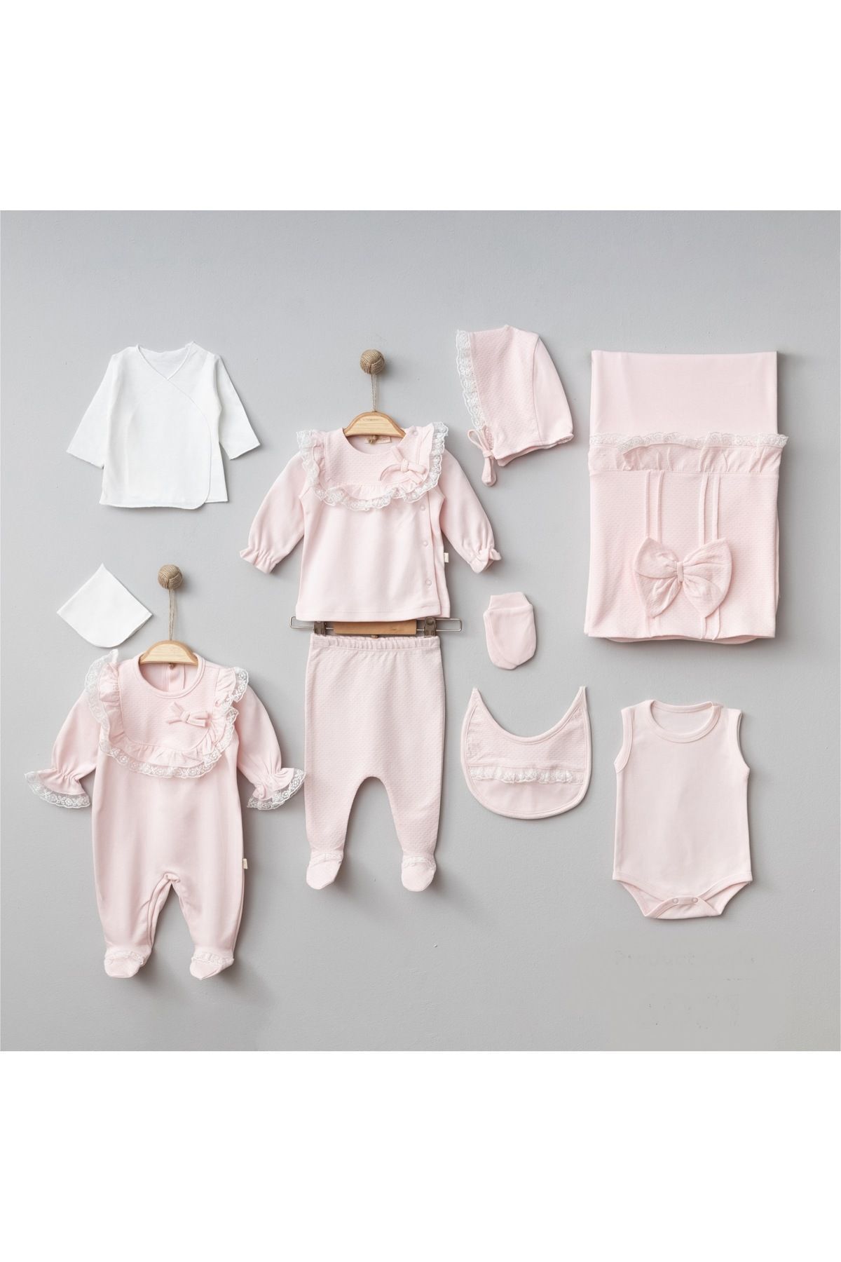 Mert Baby Bella 10'lu Organik Hastane Çıkış Seti Pembe %100 Pamuk Yenidoğan Kız Bebek fotoğrafı 2 (önizleme)