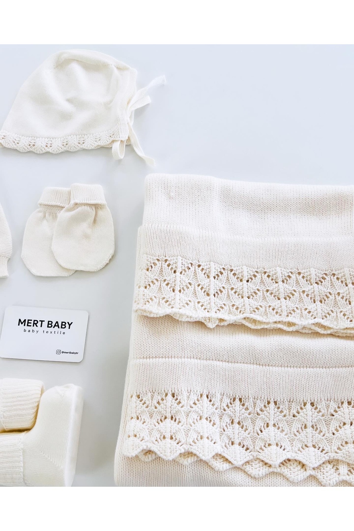 Mert Baby Luna Triko 5'li Organik Hastane Çıkış Seti %100 Pamuk Yenidoğan Üçgen Yaka Kız Bebek fotoğrafı 3 (önizleme)