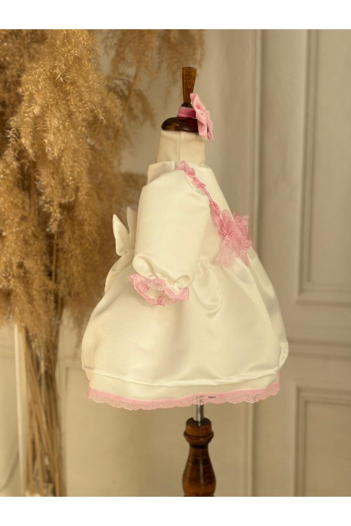 Hobidik Kız Bebek Kırık Beyaz Pembe Güpürlü Önlüklü Elbise Set fotoğrafı 5 (önizleme)