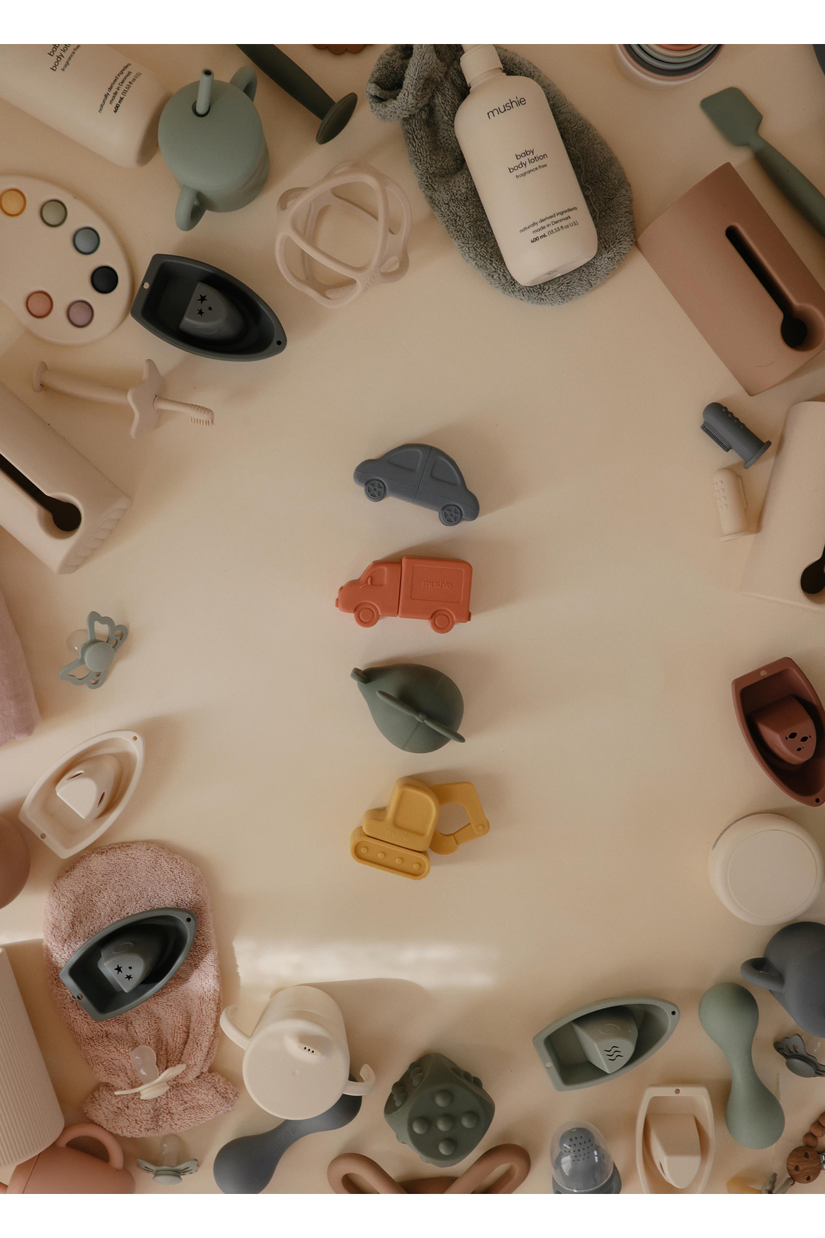 Mushie Araçlar Banyo Oyun Seti fotoğrafı 4 (önizleme)
