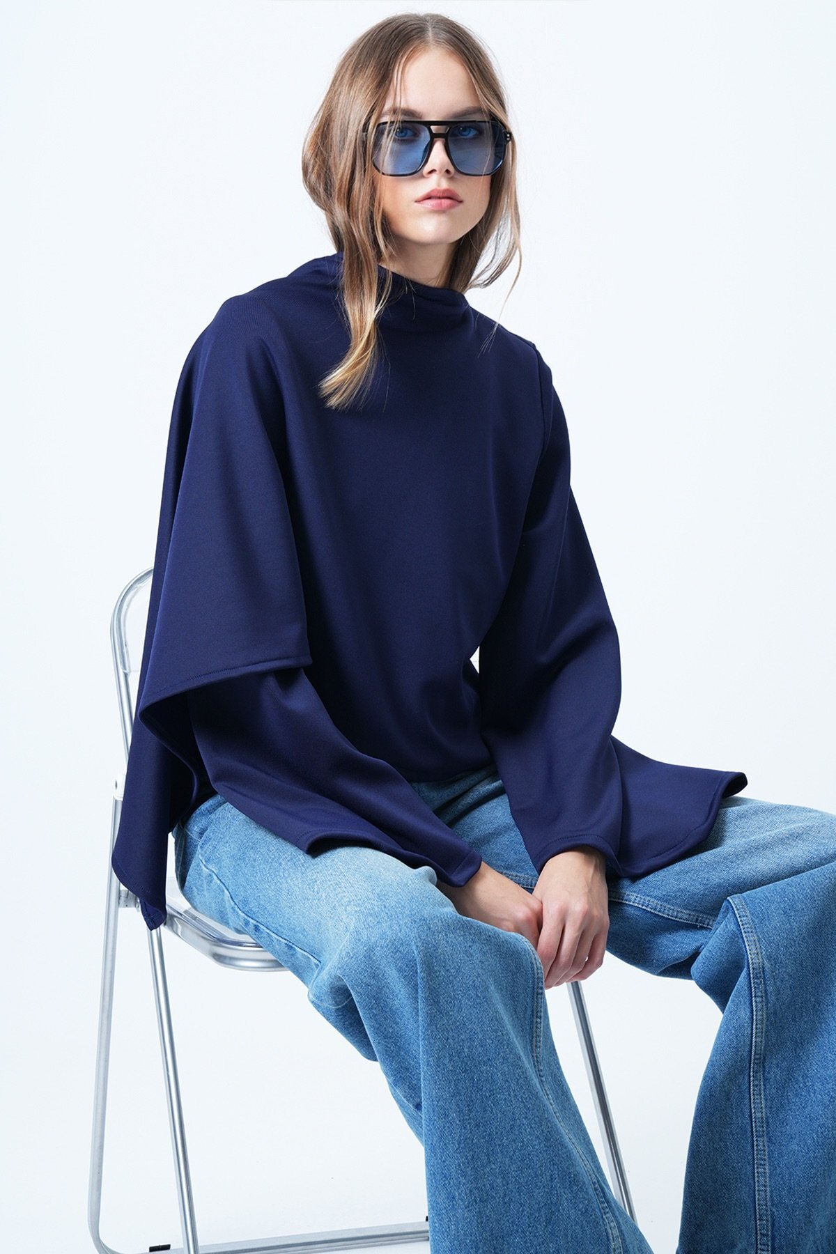 Trend Alaçatı Stili  Kadın Lacivert Bisiklet Yaka Kendinden Şal Detaylı Geniş Kesim Tasarım Bluz ALC-X14420 - Görsel 3