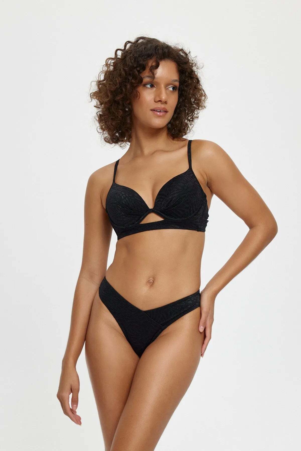 Louren LB1986 Yarın Destekli Bikini Takımı - Siyah