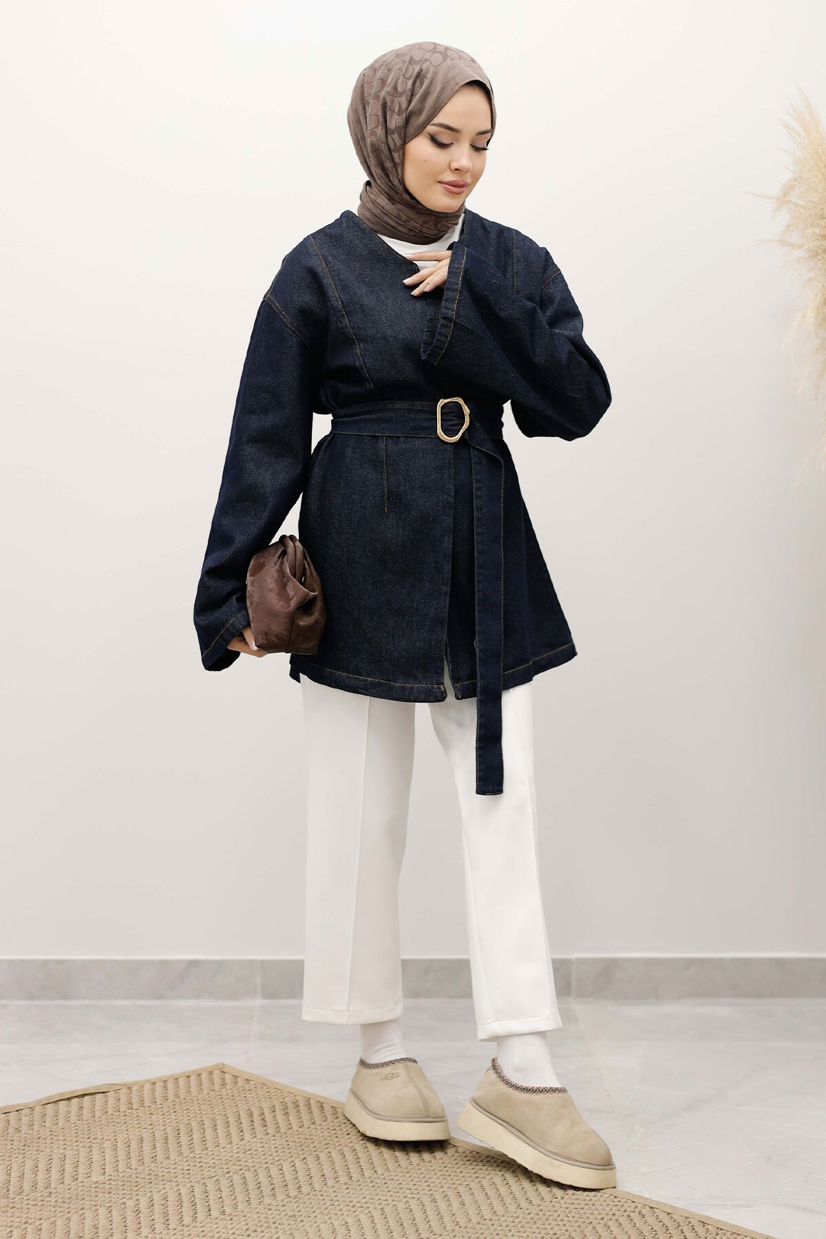 Tesettür Dünyası  Kemerli Kot Ceket TSD250251 Koyu Mavi - Görsel 2