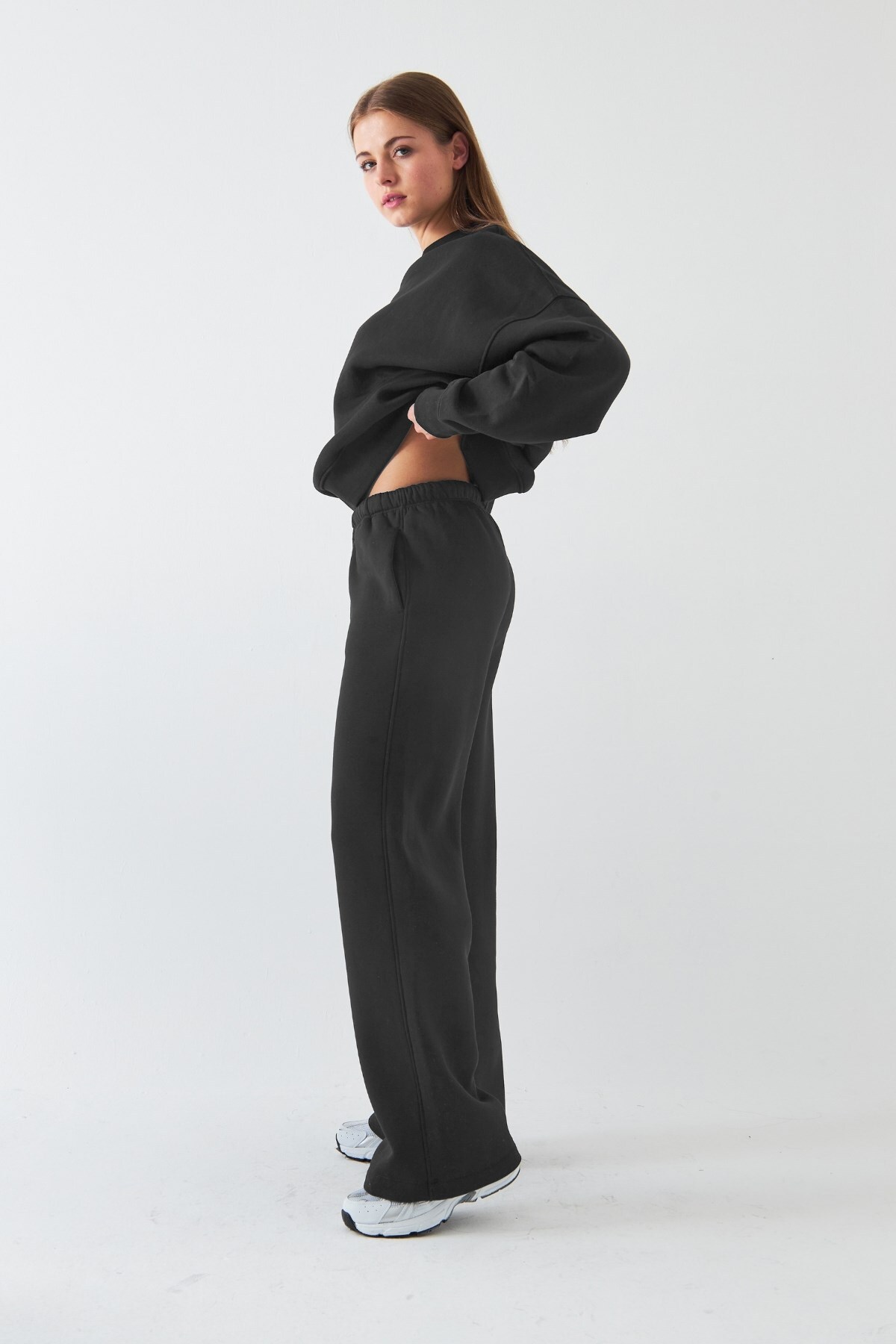 Unisex Oversize Eşofman Takımı Basic Füme – Bisiklet Yaka, Bol Paça, 3 İplik Şardonlu Polar — رنگارنگ PRA-13143858-547516 — تصویر 2 از 7