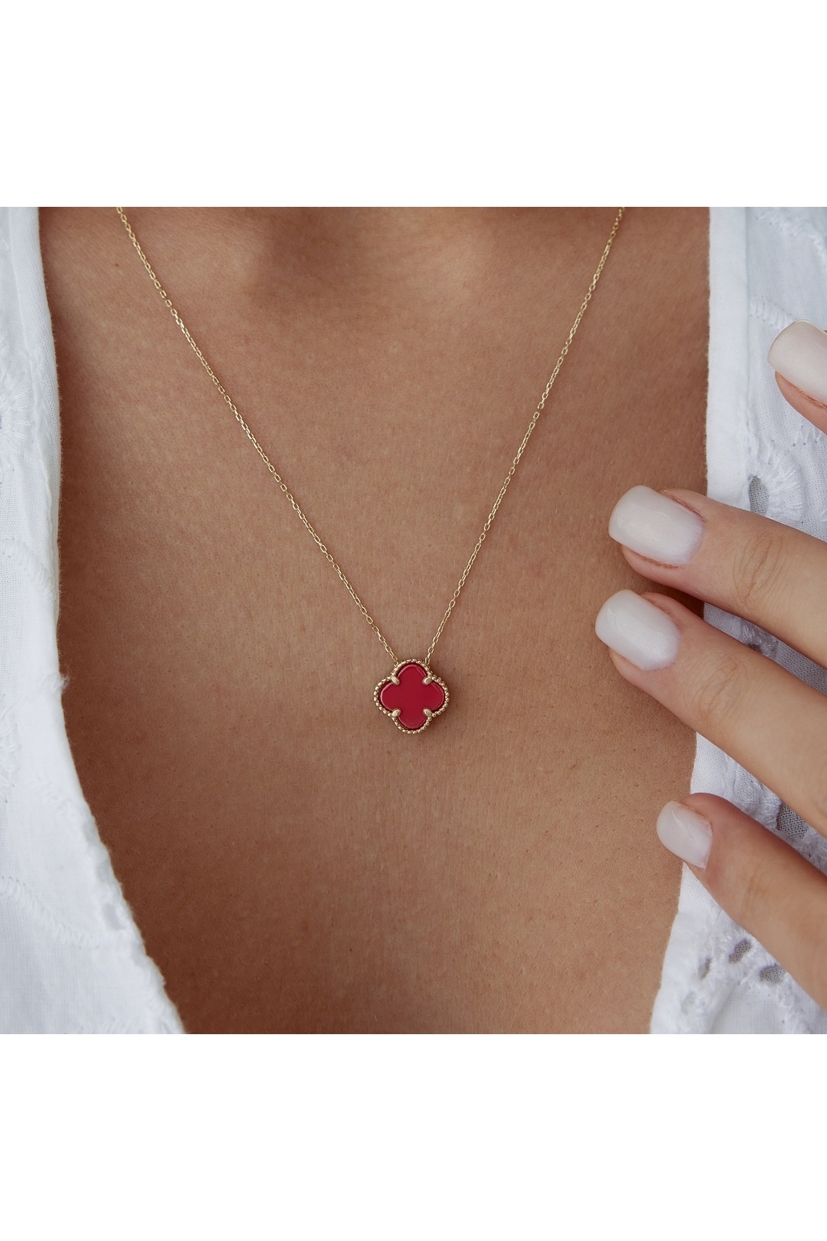 Cherry by Özkonak Mercan Yonca Cleef Kolye