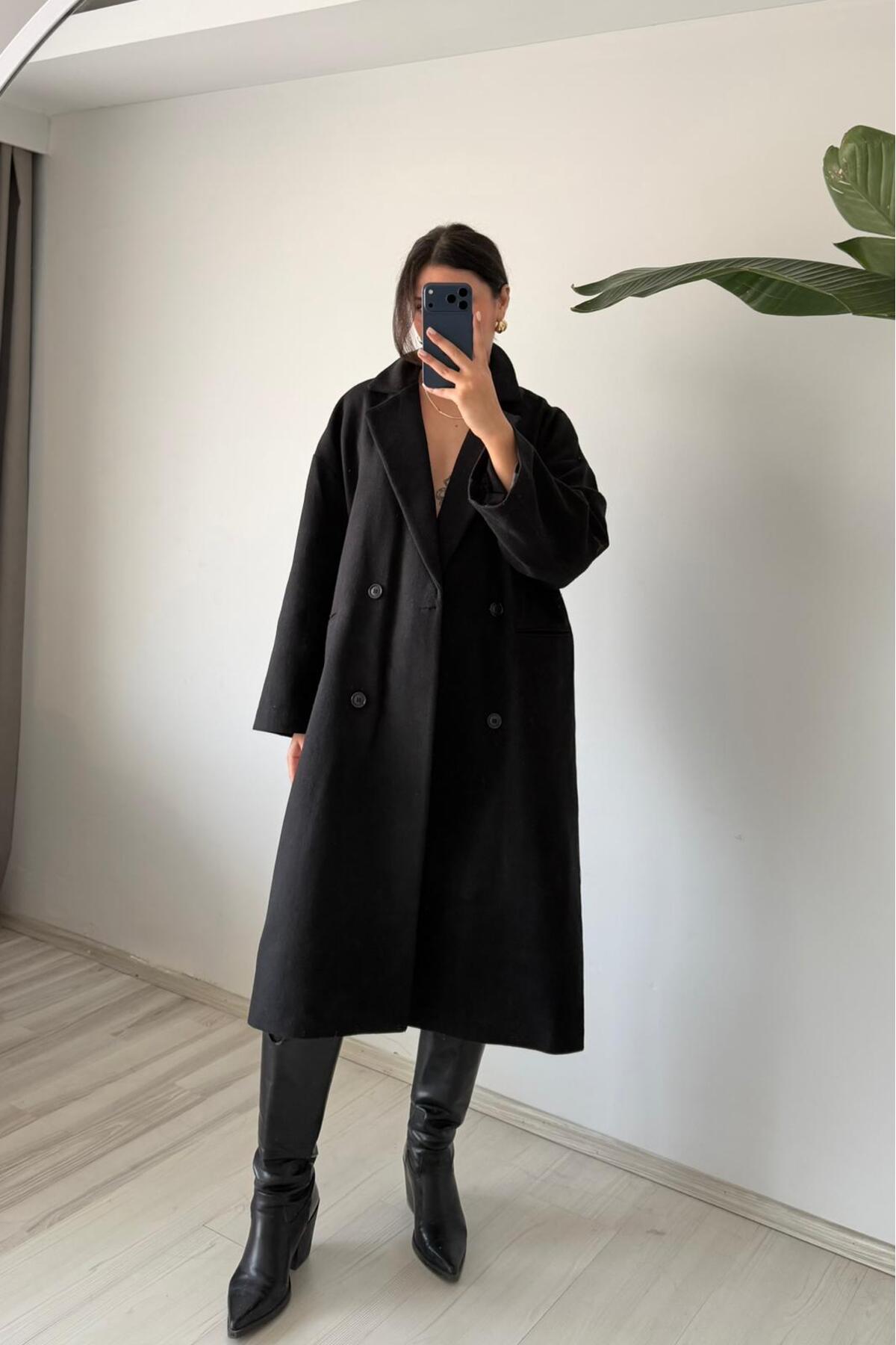 Güneş  Düğmeli Oversize Uzun Kaban - Görsel 2