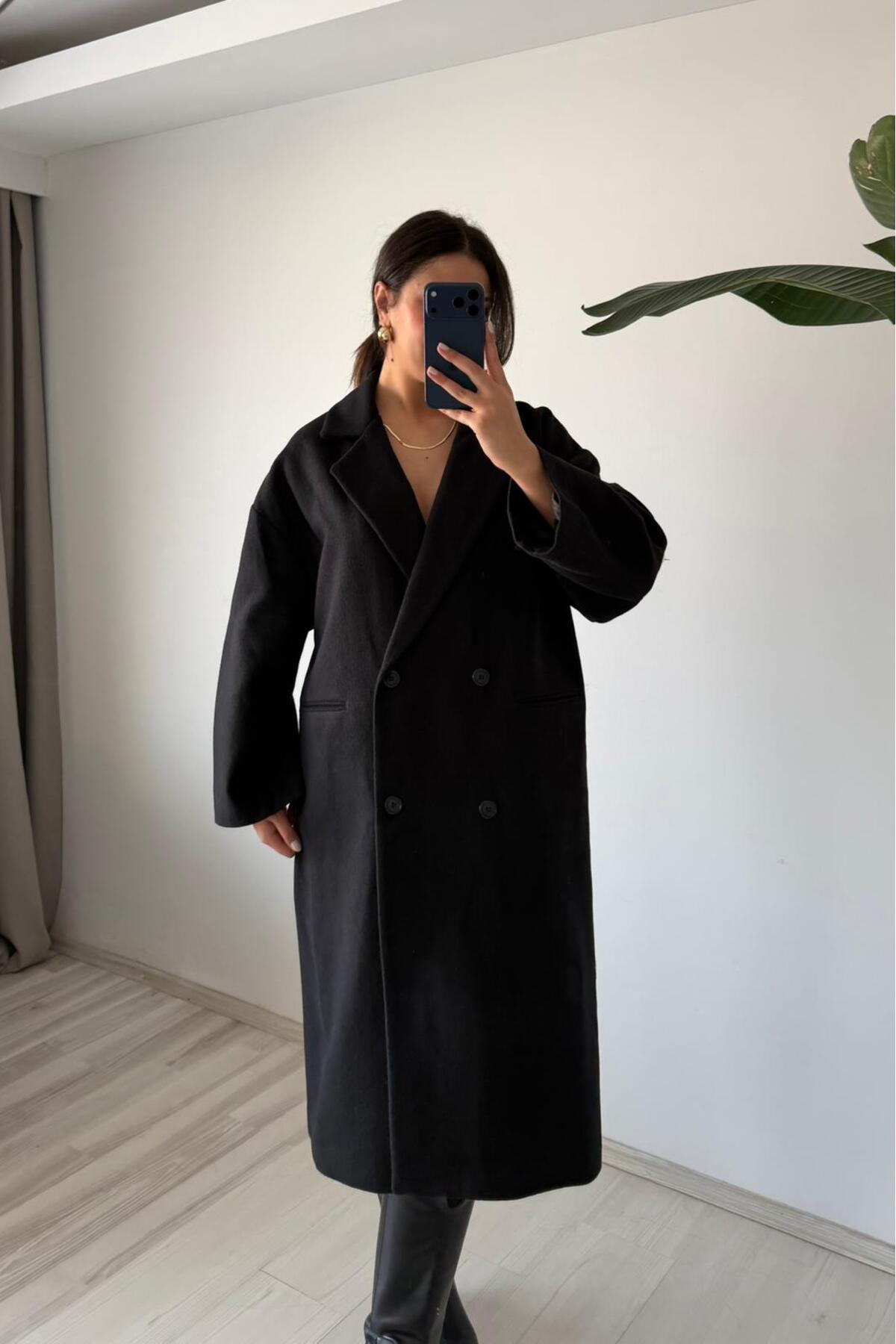 Güneş  Düğmeli Oversize Uzun Kaban - Görsel 8