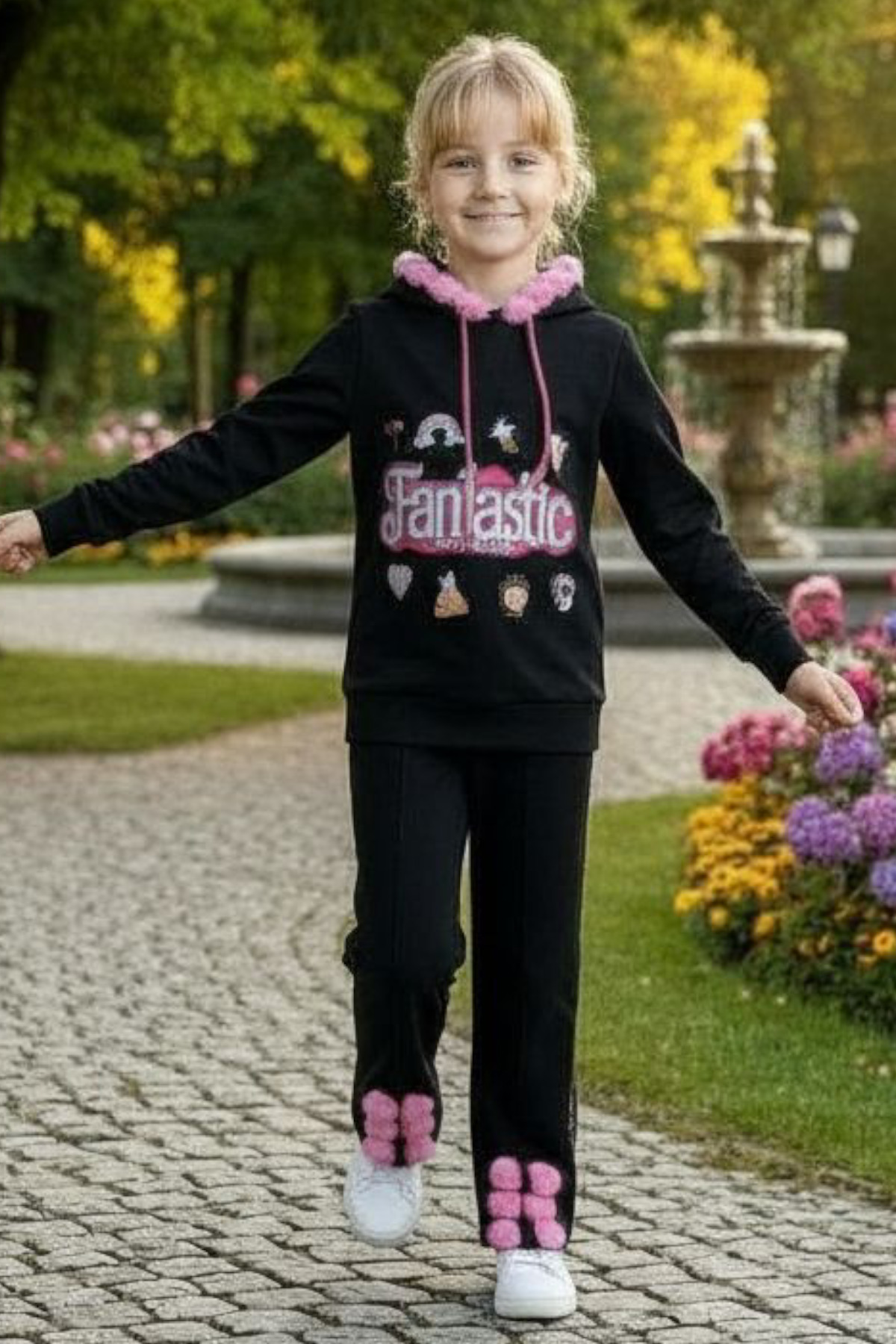 ELAFOR Kız Çocuk Baskılı ve Ponponlu Eşofman Takımı fotoğrafı 3 (önizleme)