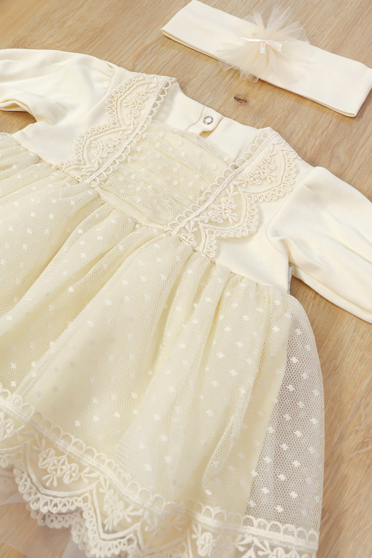 Sitilin Kız Bebek Elbisesi Bej Gelinlik Fransız Dantelli Mevlit Takımı Bebek Mevlütlük Hediye Seti fotoğrafı 2 (önizleme)