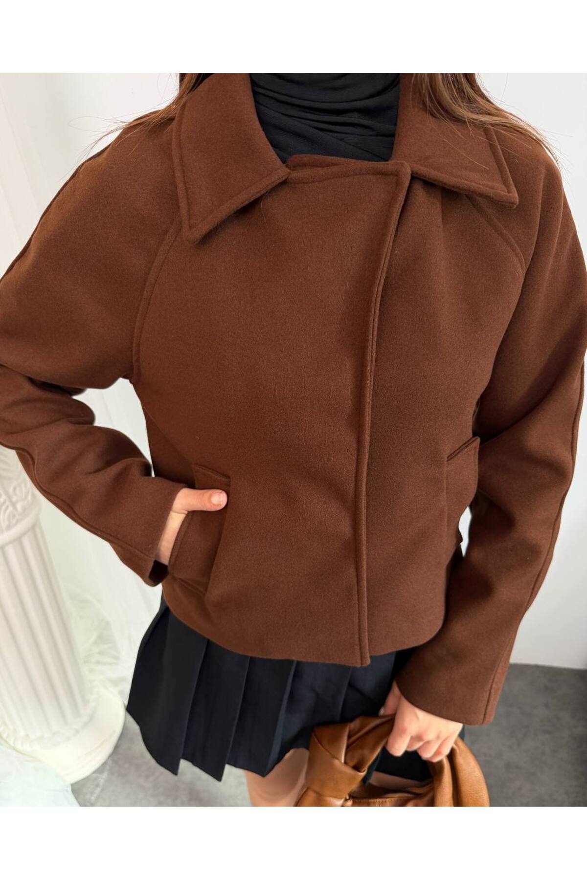 Women's Oversize Bomber Jacket Brown Suede Cropped - Görsel 5