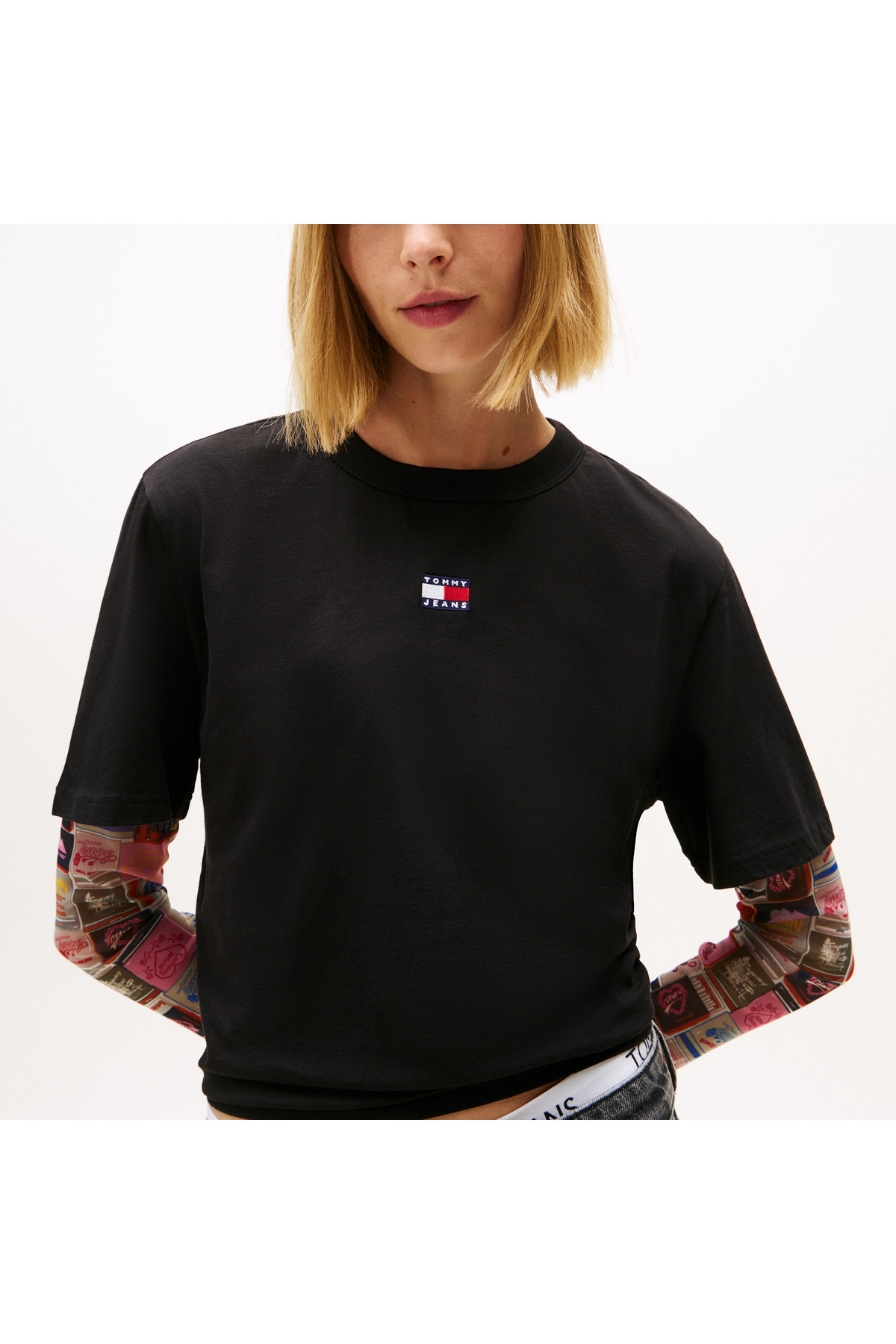 Tommy Hilfiger Badge Kadın Siyah T-Shirt görsel 3