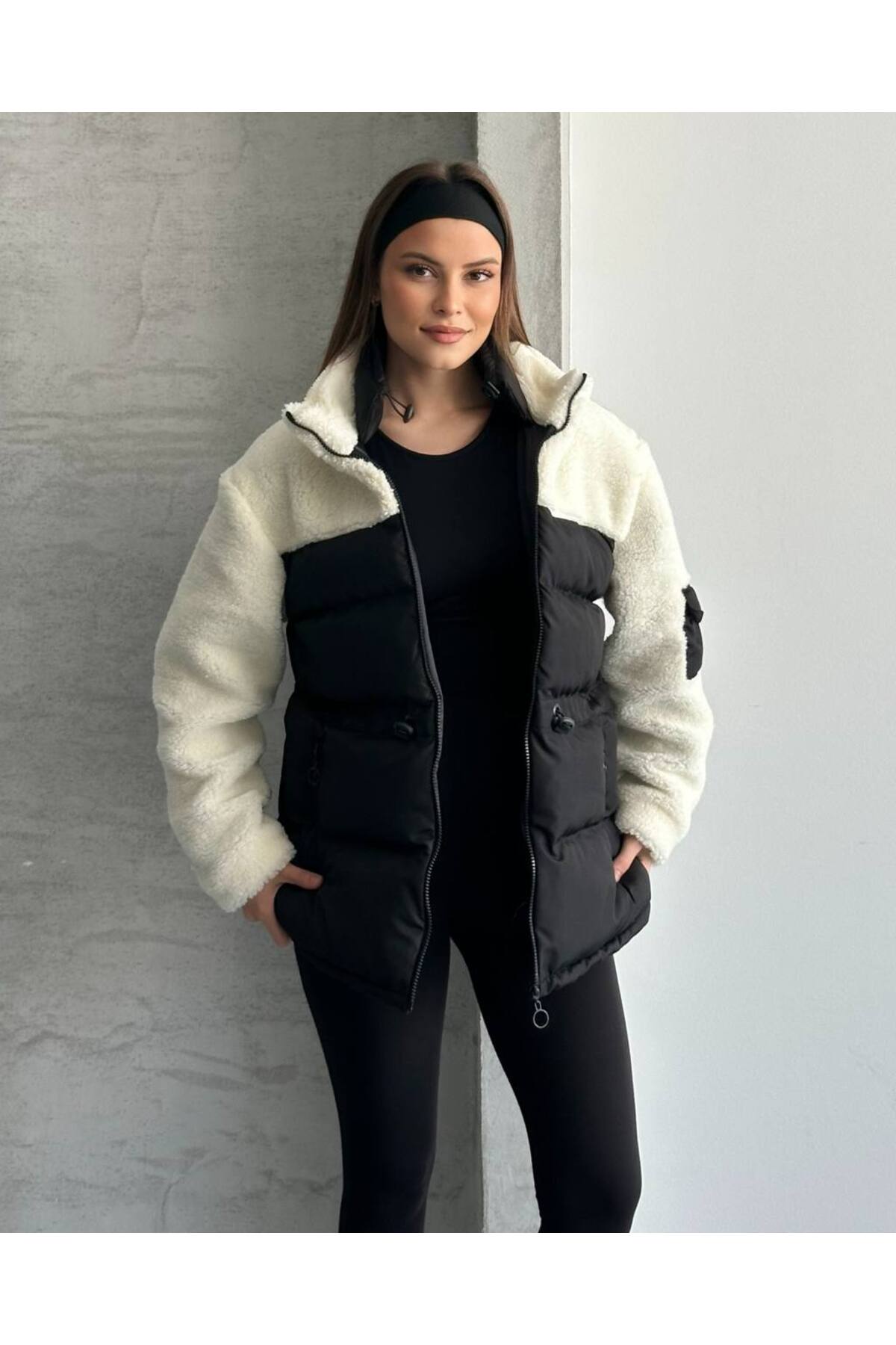 Kadın Peluş Detaylı Beli Lastikli Puffer Mont Siyah - Görsel 3